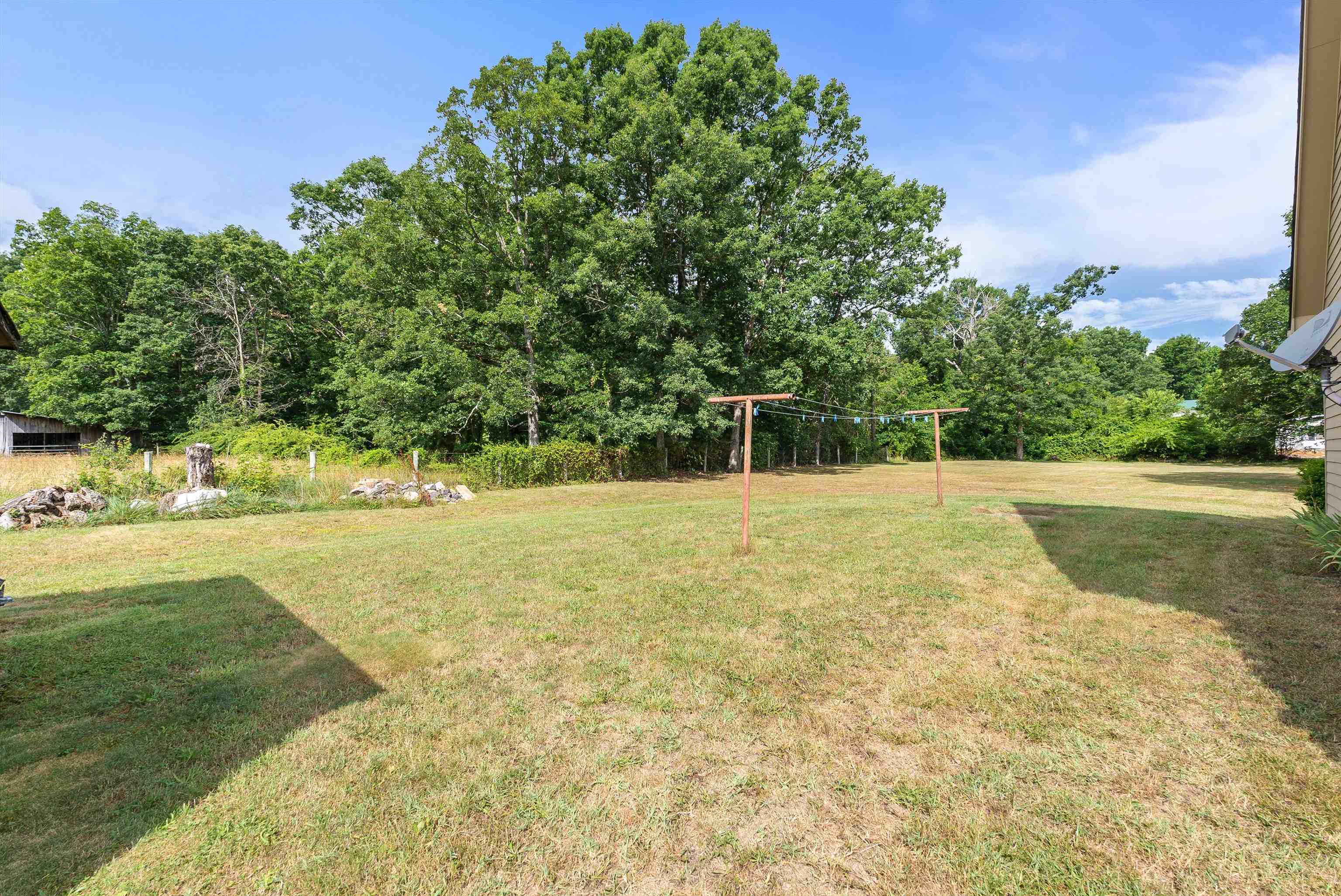 69 ALLENTOWN LN