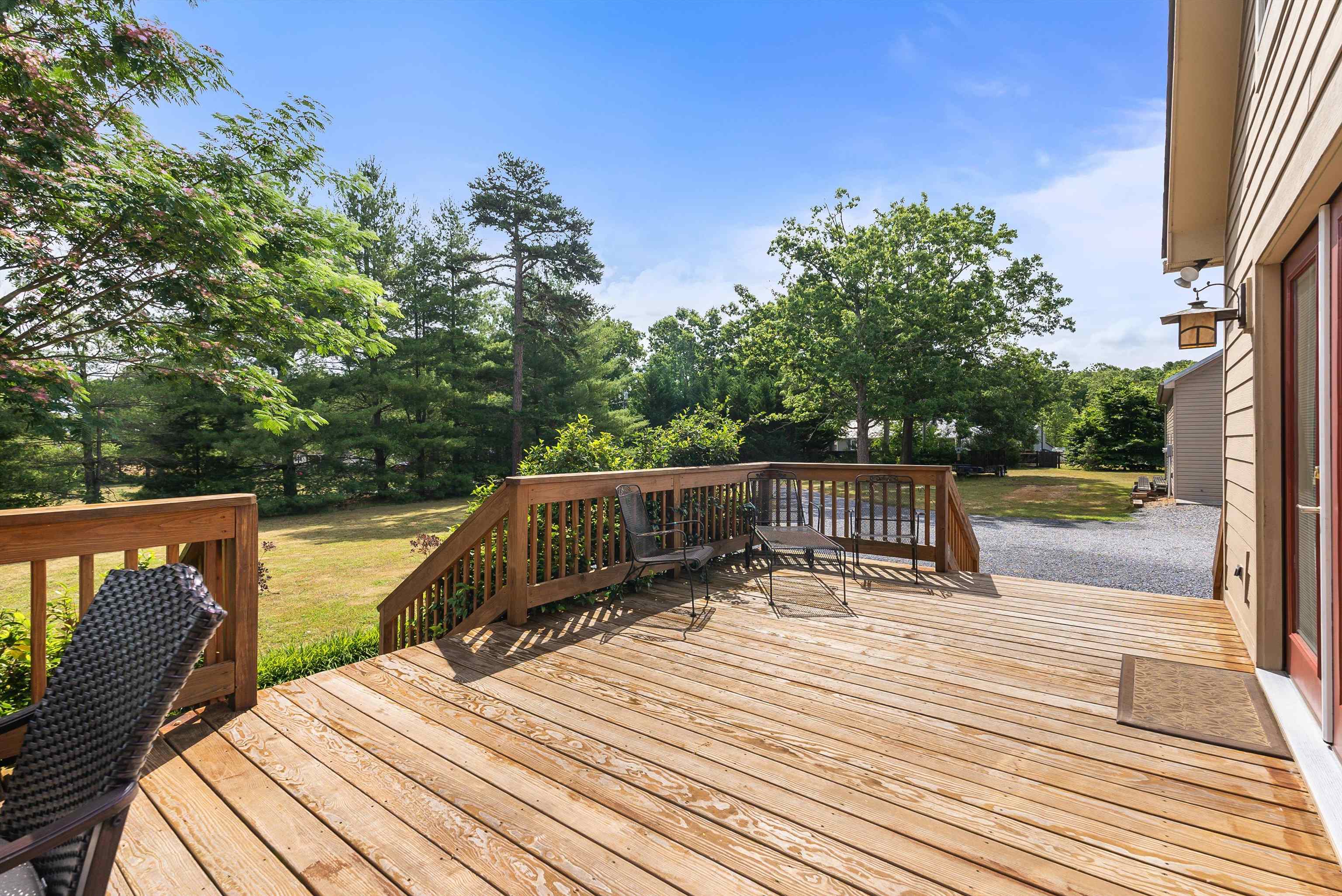 69 ALLENTOWN LN