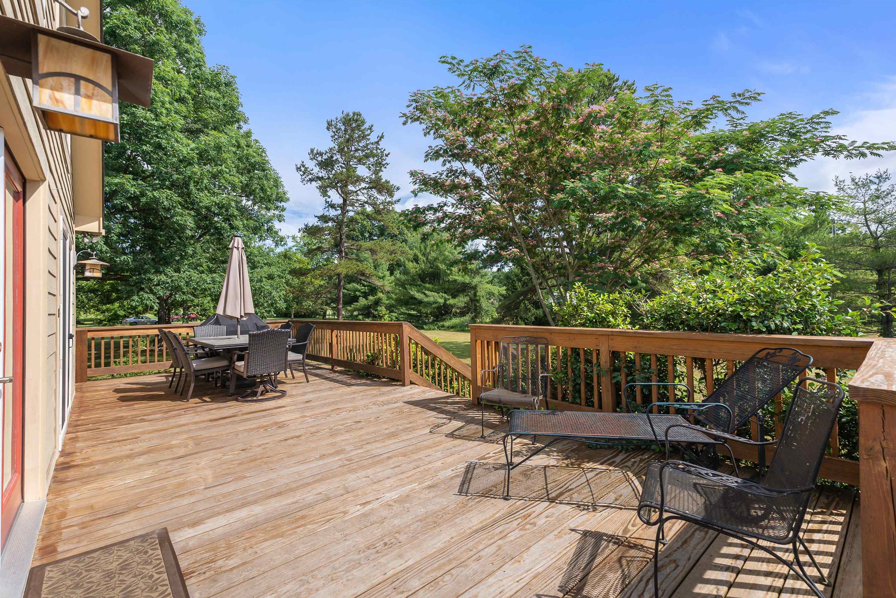 69 ALLENTOWN LN