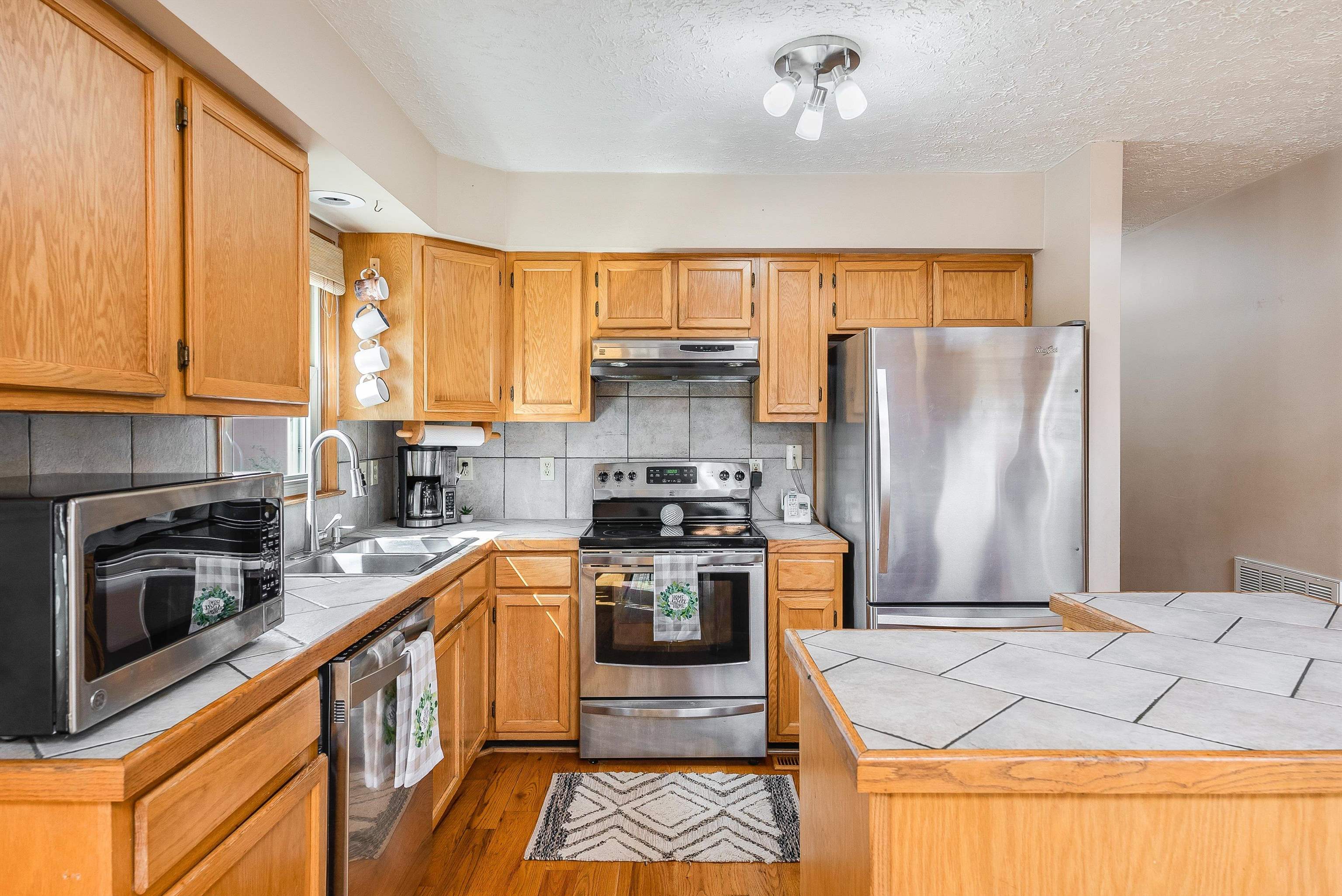 69 ALLENTOWN LN