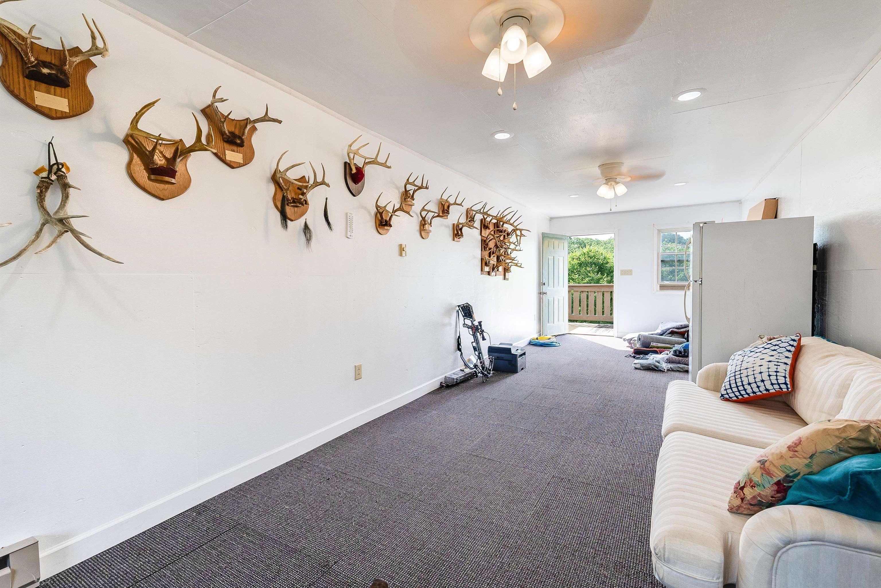 69 ALLENTOWN LN