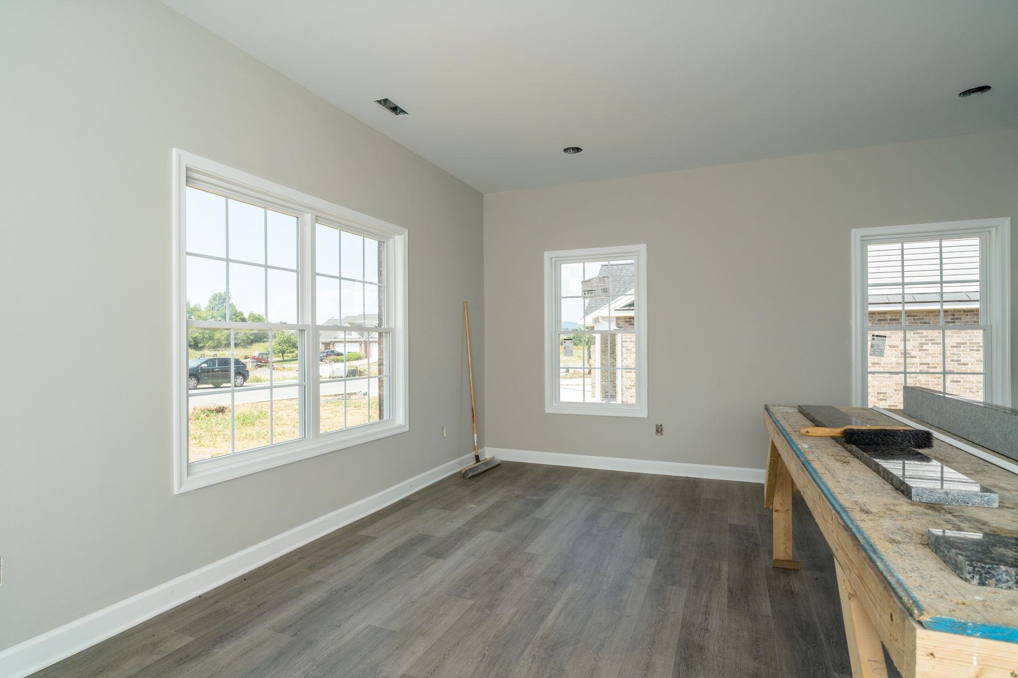 263 FREEMONT CIR