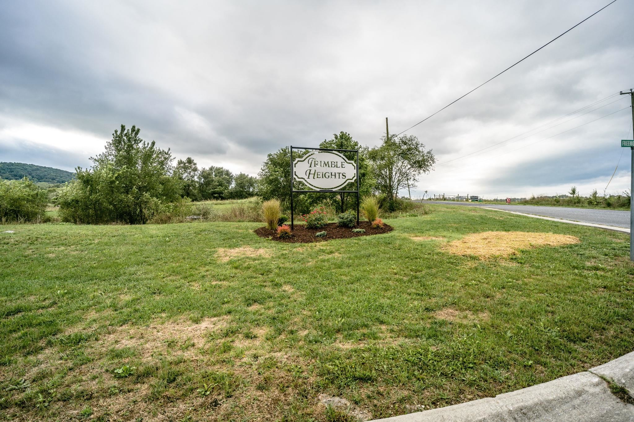 263 FREEMONT CIR