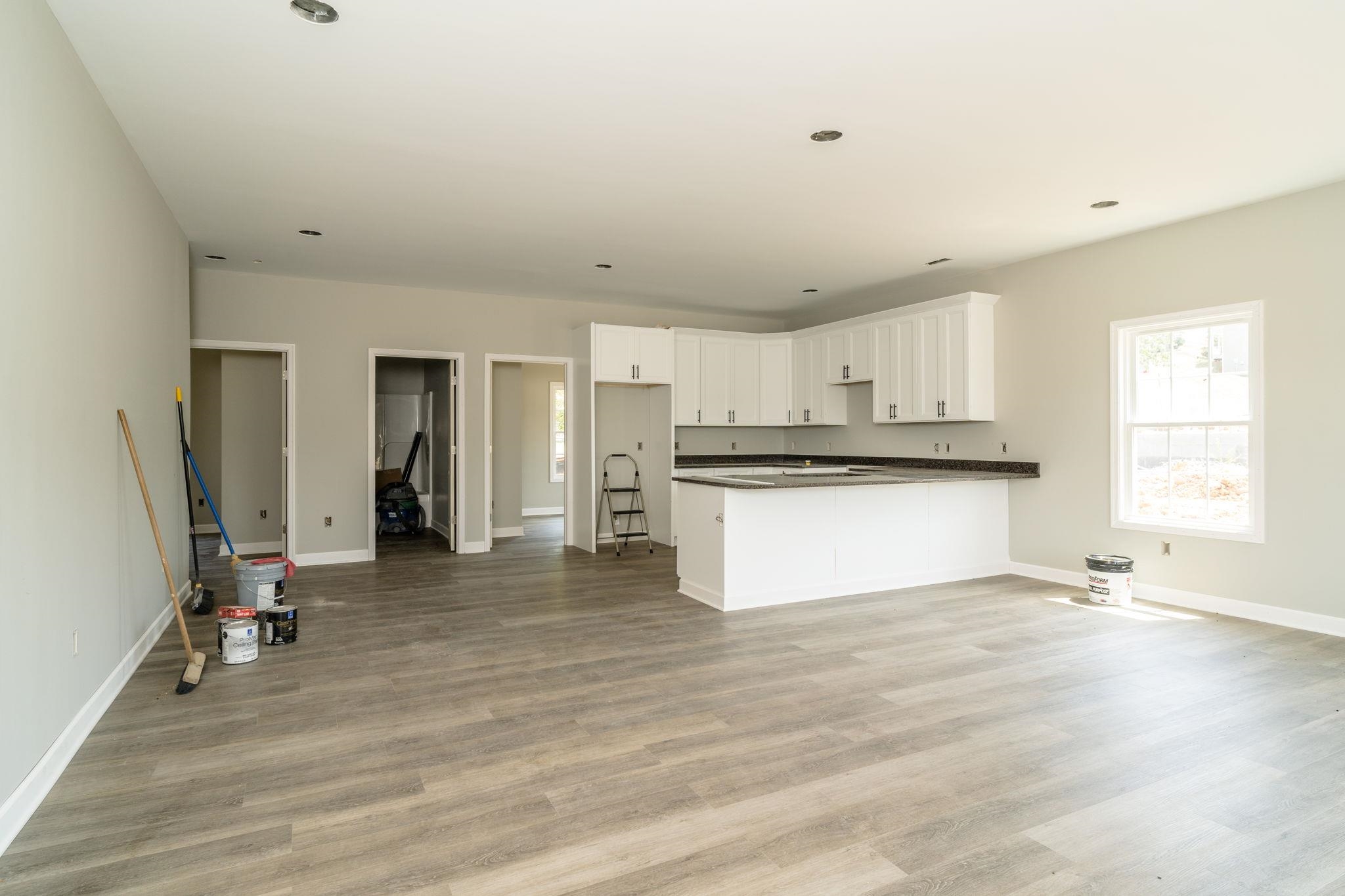 263 FREEMONT CIR