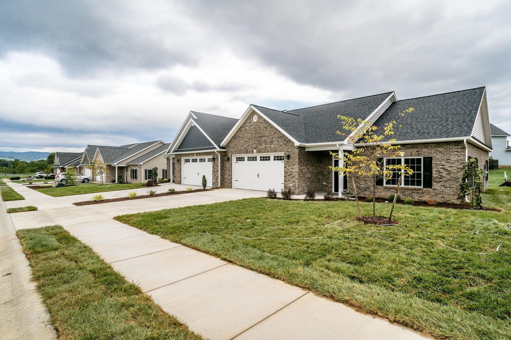 263 FREEMONT CIR