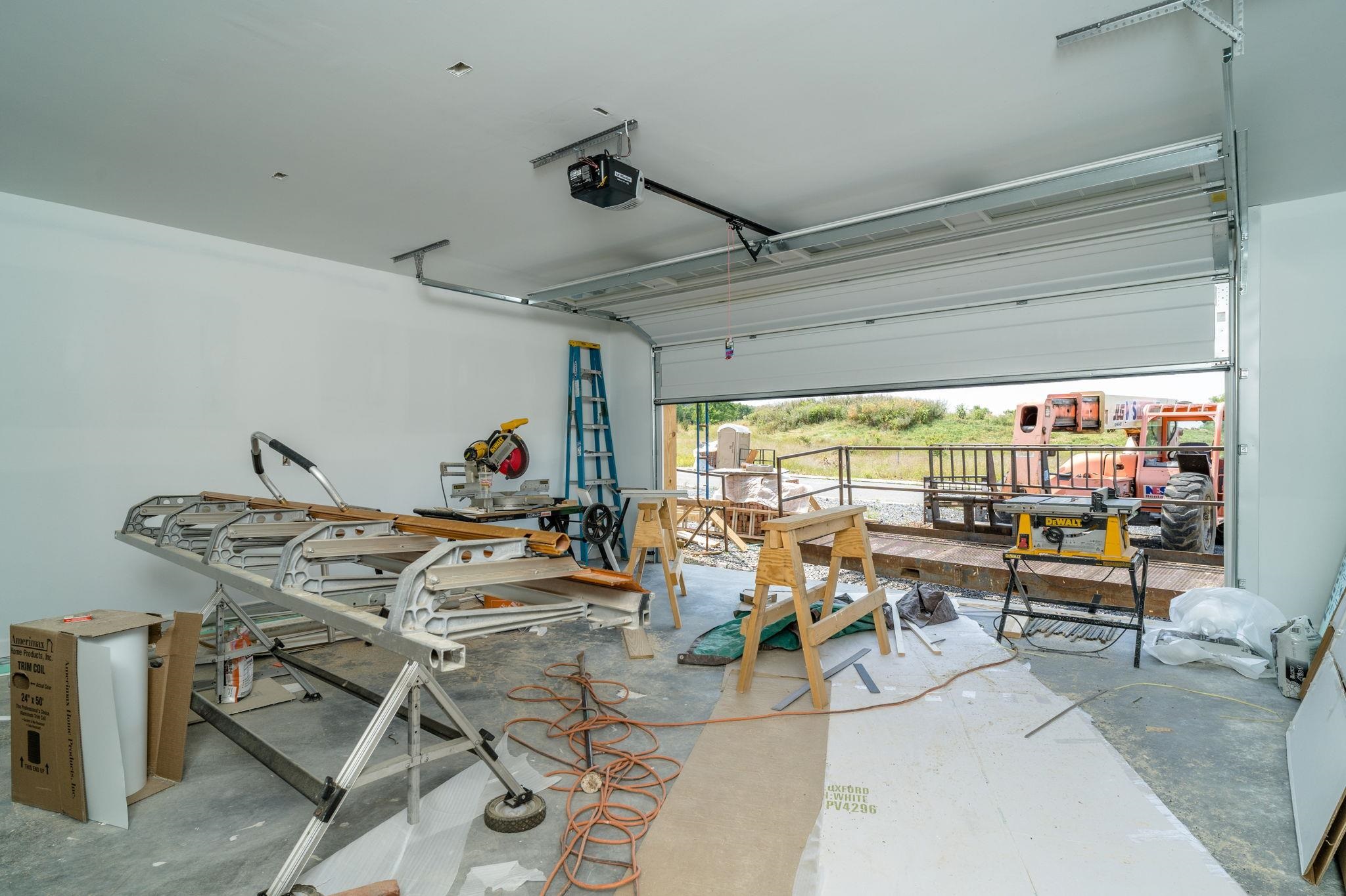 263 FREEMONT CIR