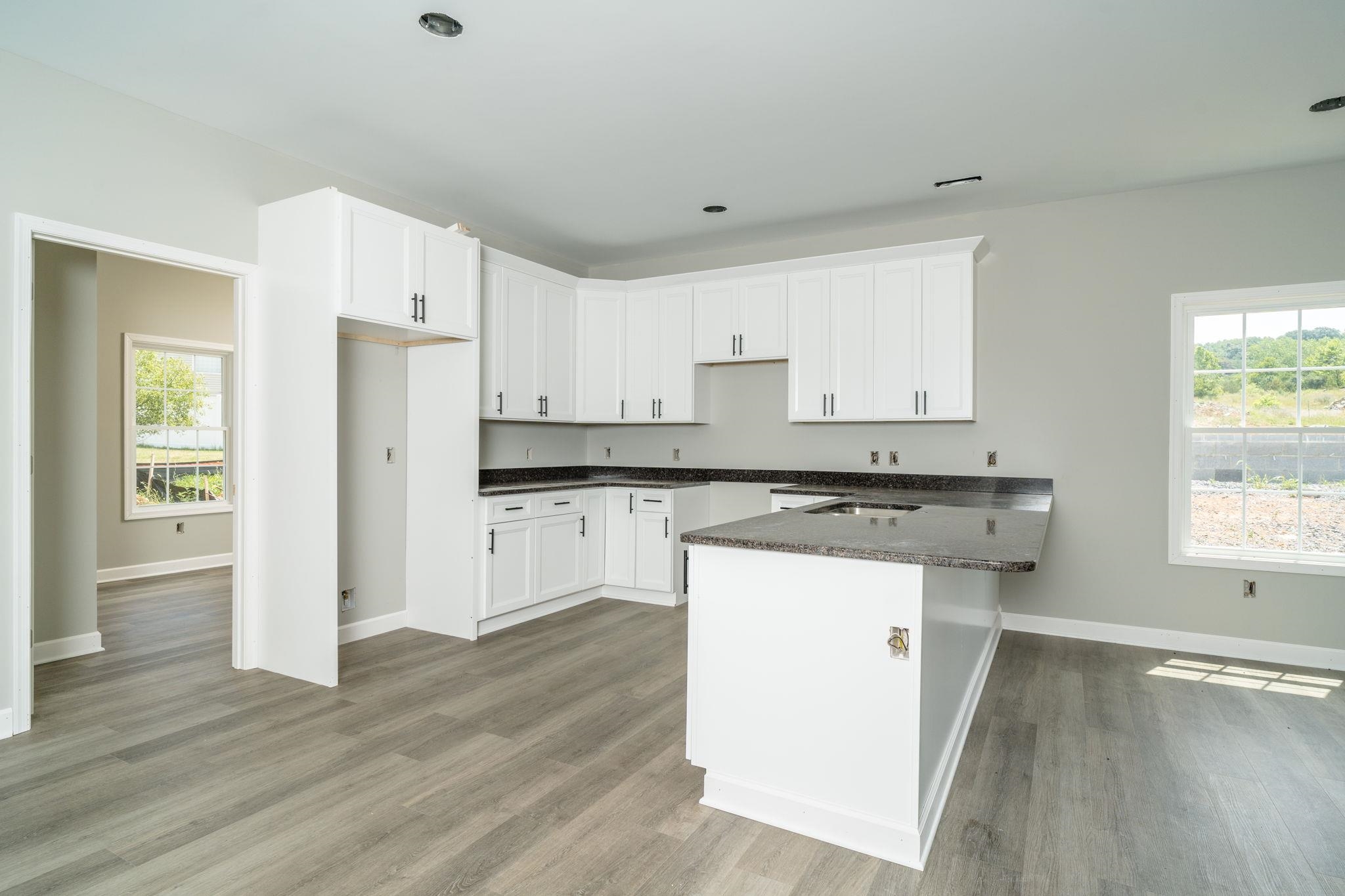 263 FREEMONT CIR