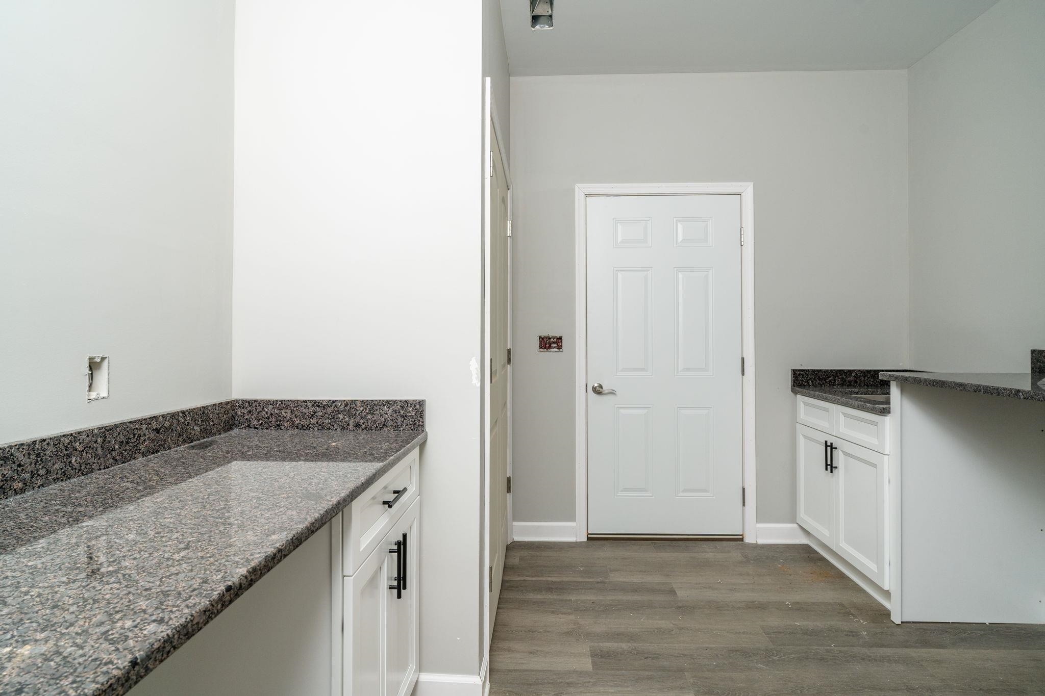 263 FREEMONT CIR