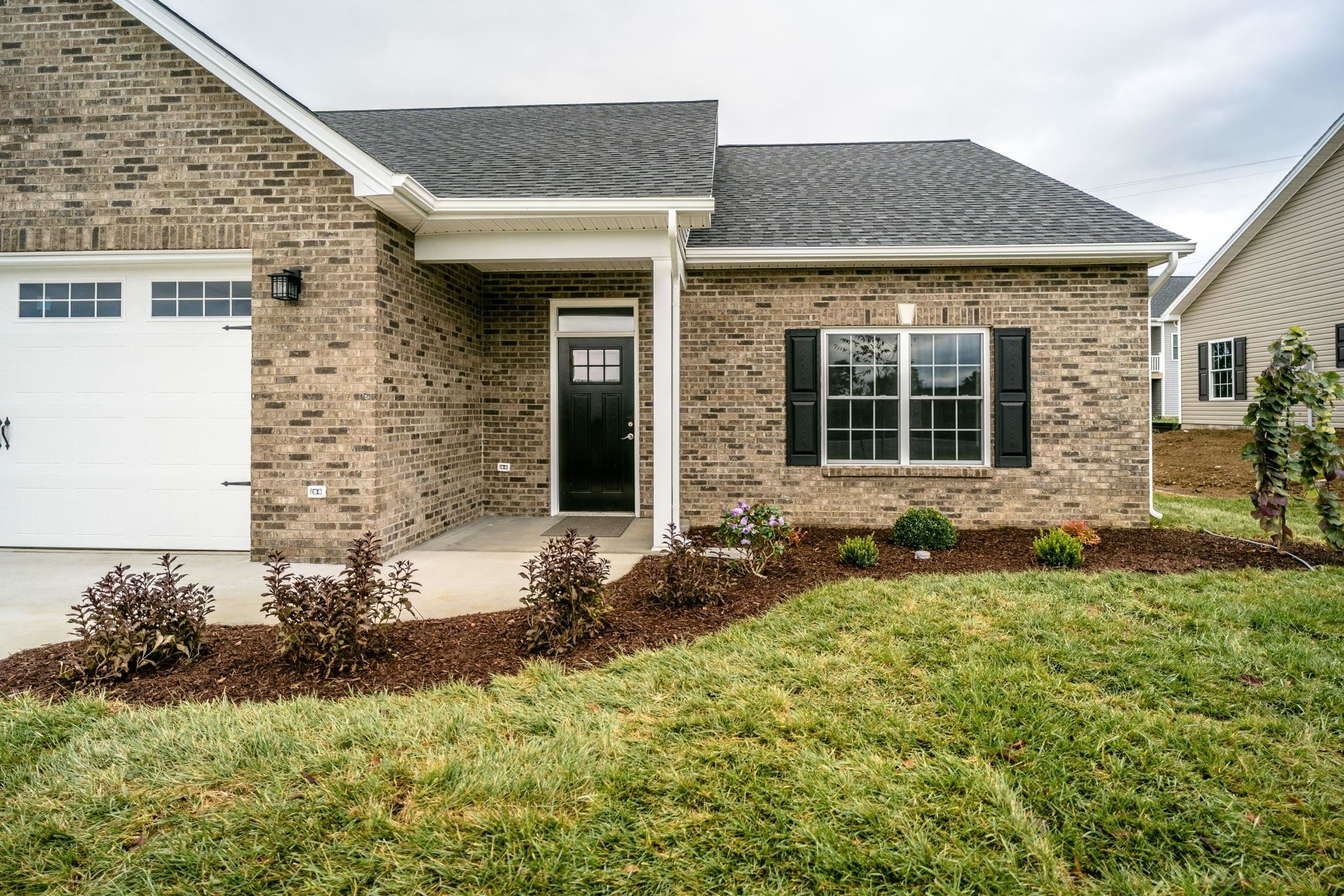263 FREEMONT CIR