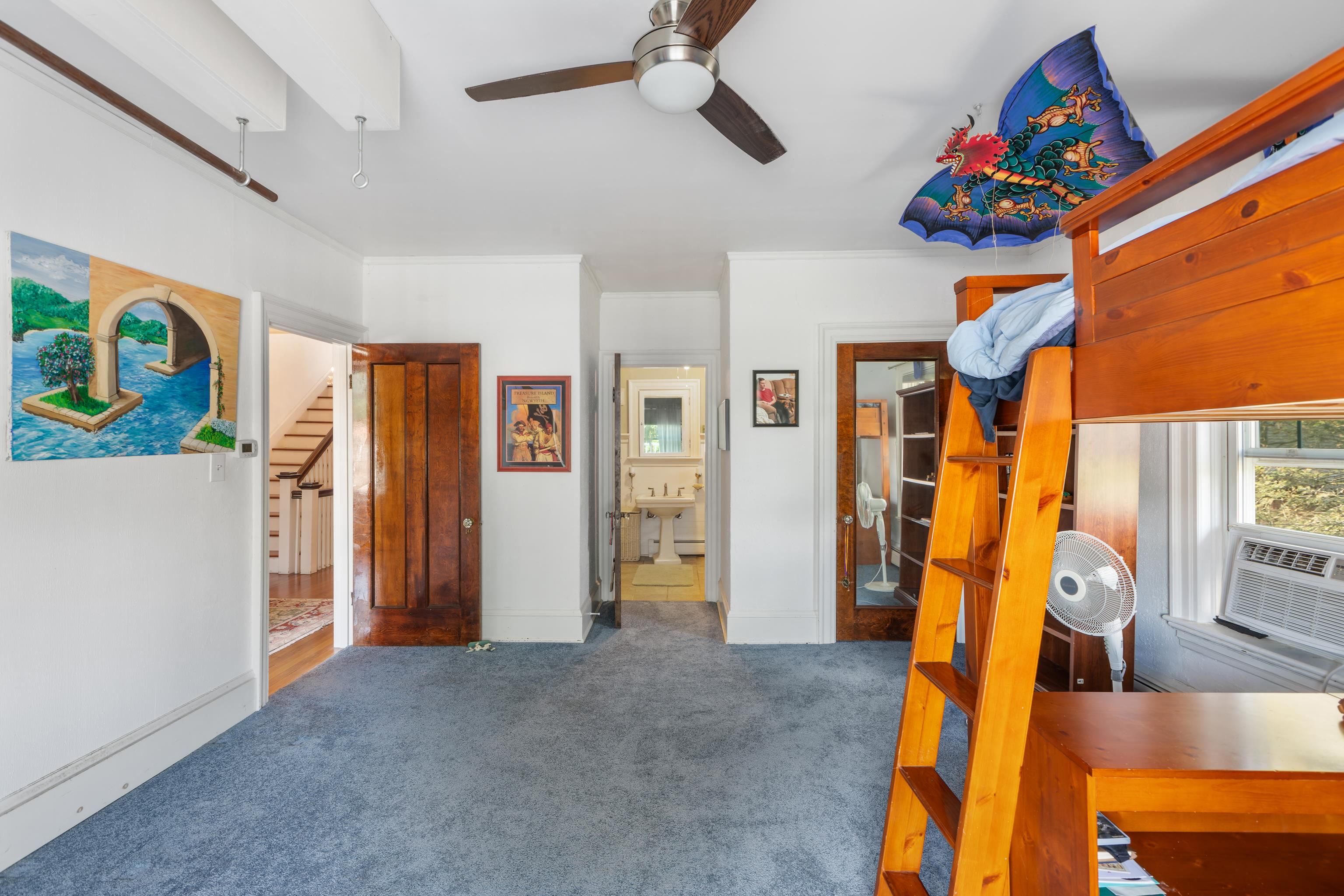 633 S WAYNE AVE