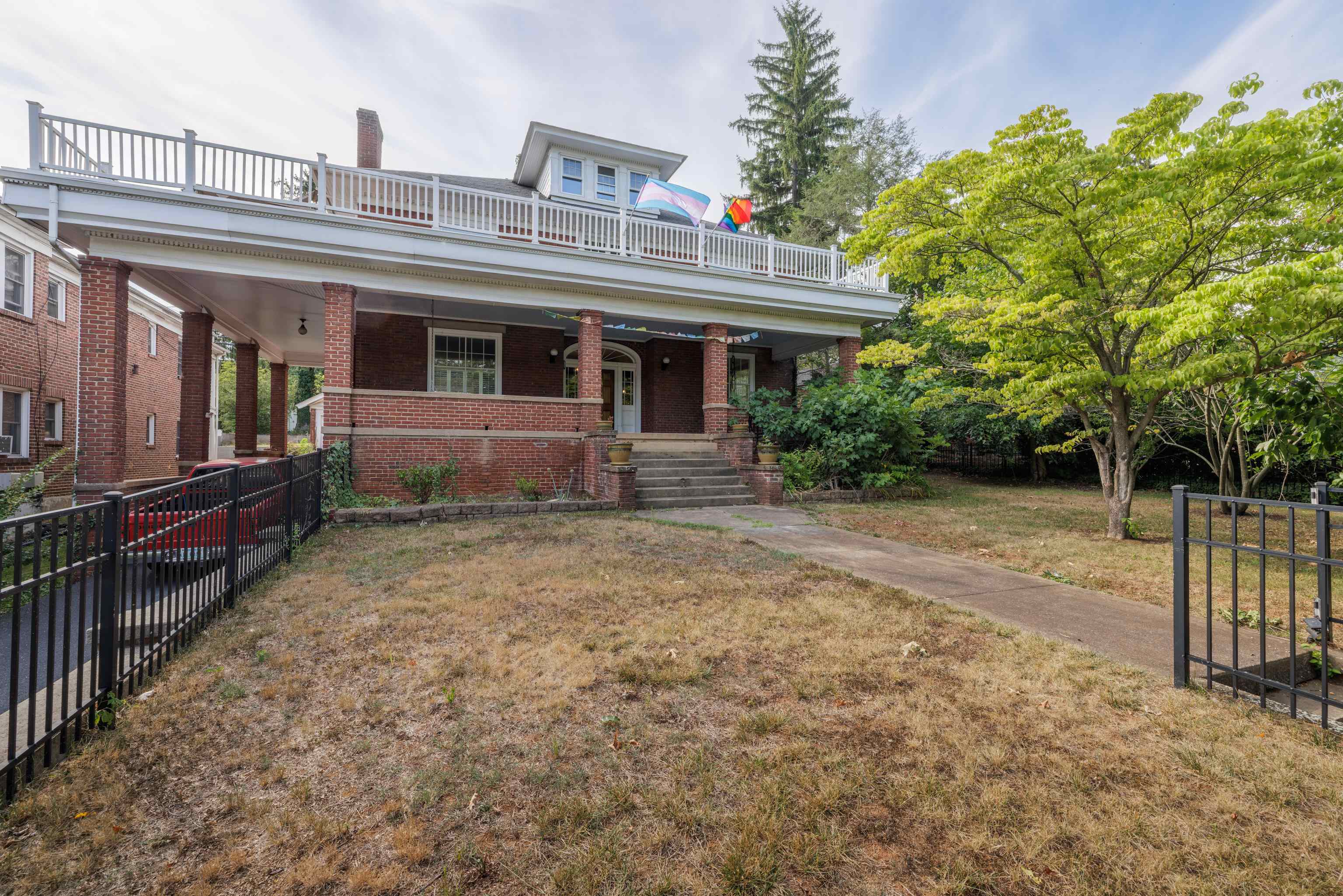 633 S WAYNE AVE
