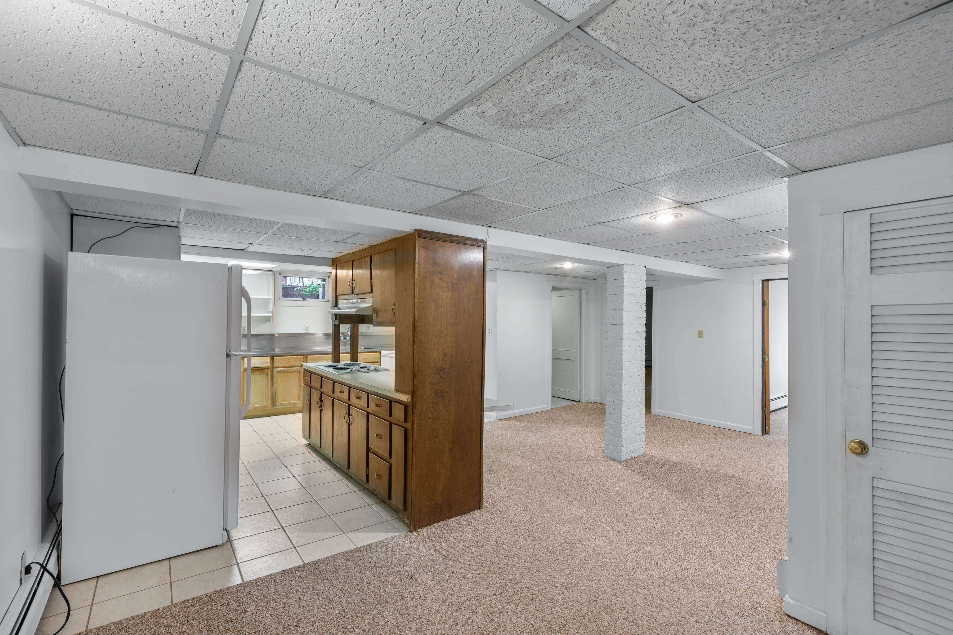 633 S WAYNE AVE