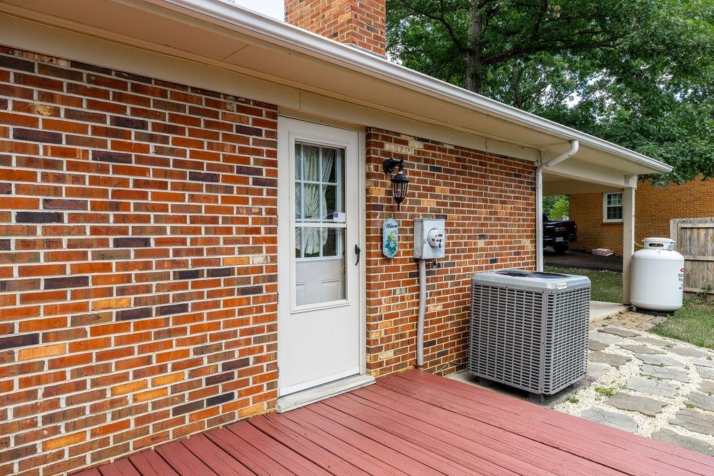 25 FLINT MOUNTAIN DR