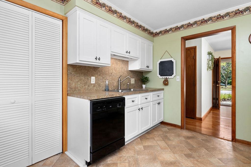 25 FLINT MOUNTAIN DR