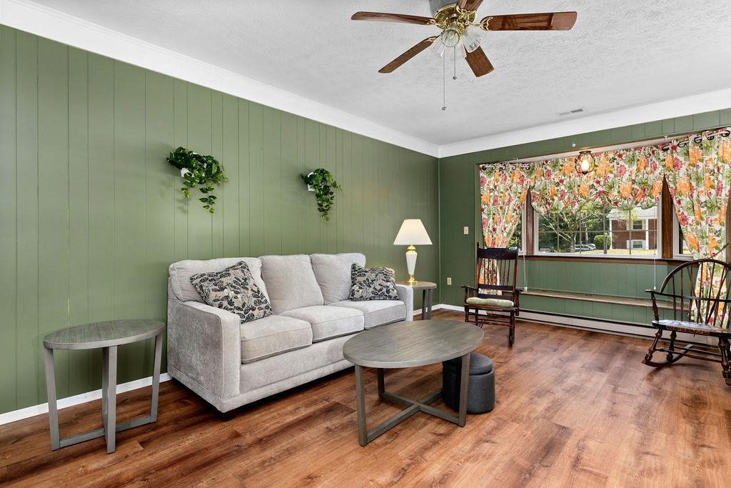 25 FLINT MOUNTAIN DR