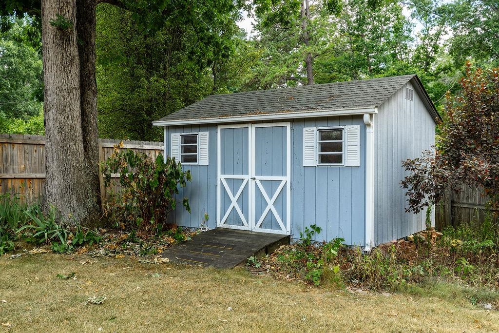 25 FLINT MOUNTAIN DR