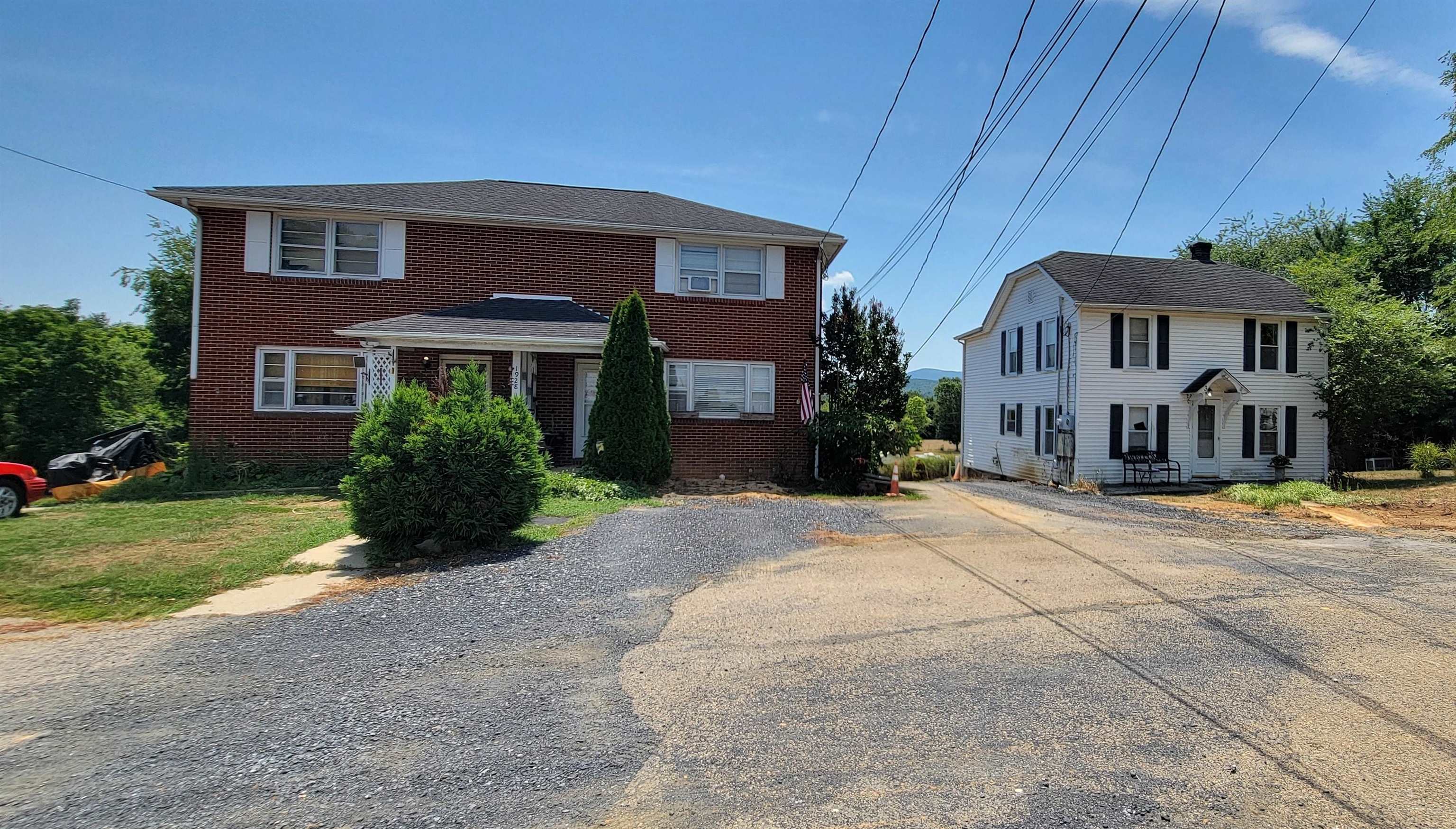 1928 & 1930 LYNDHURST RD