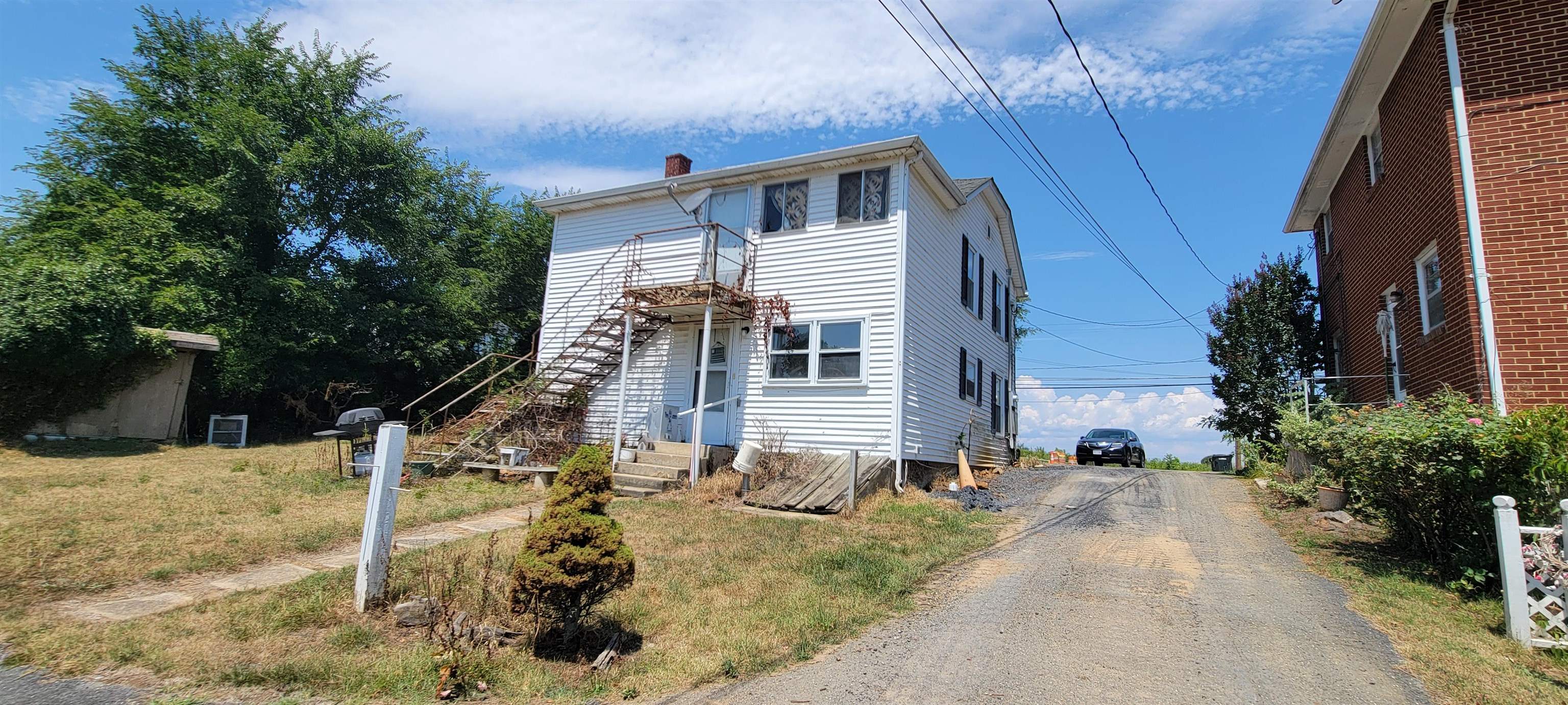 1928 & 1930 LYNDHURST RD