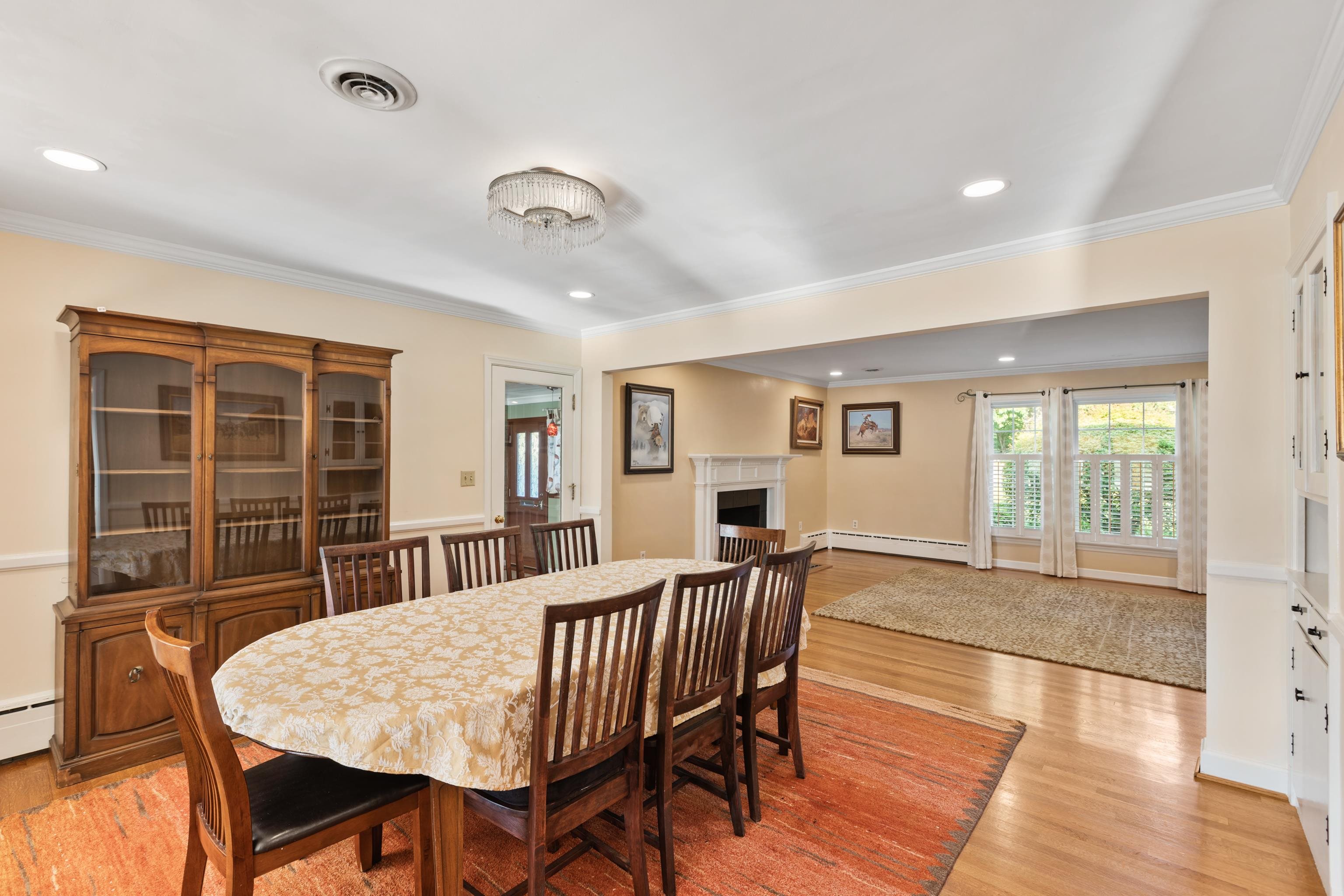 830 S ELLISON LN