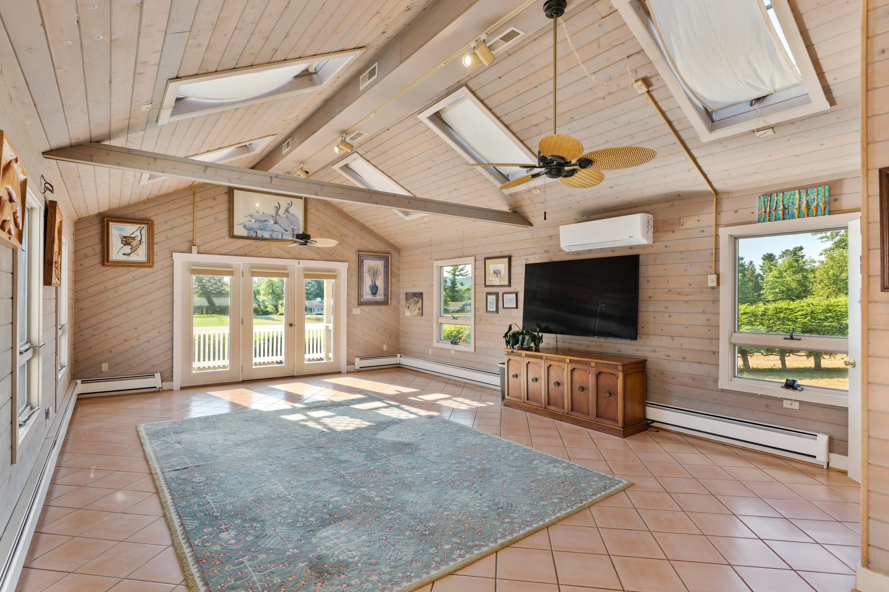 830 S ELLISON LN