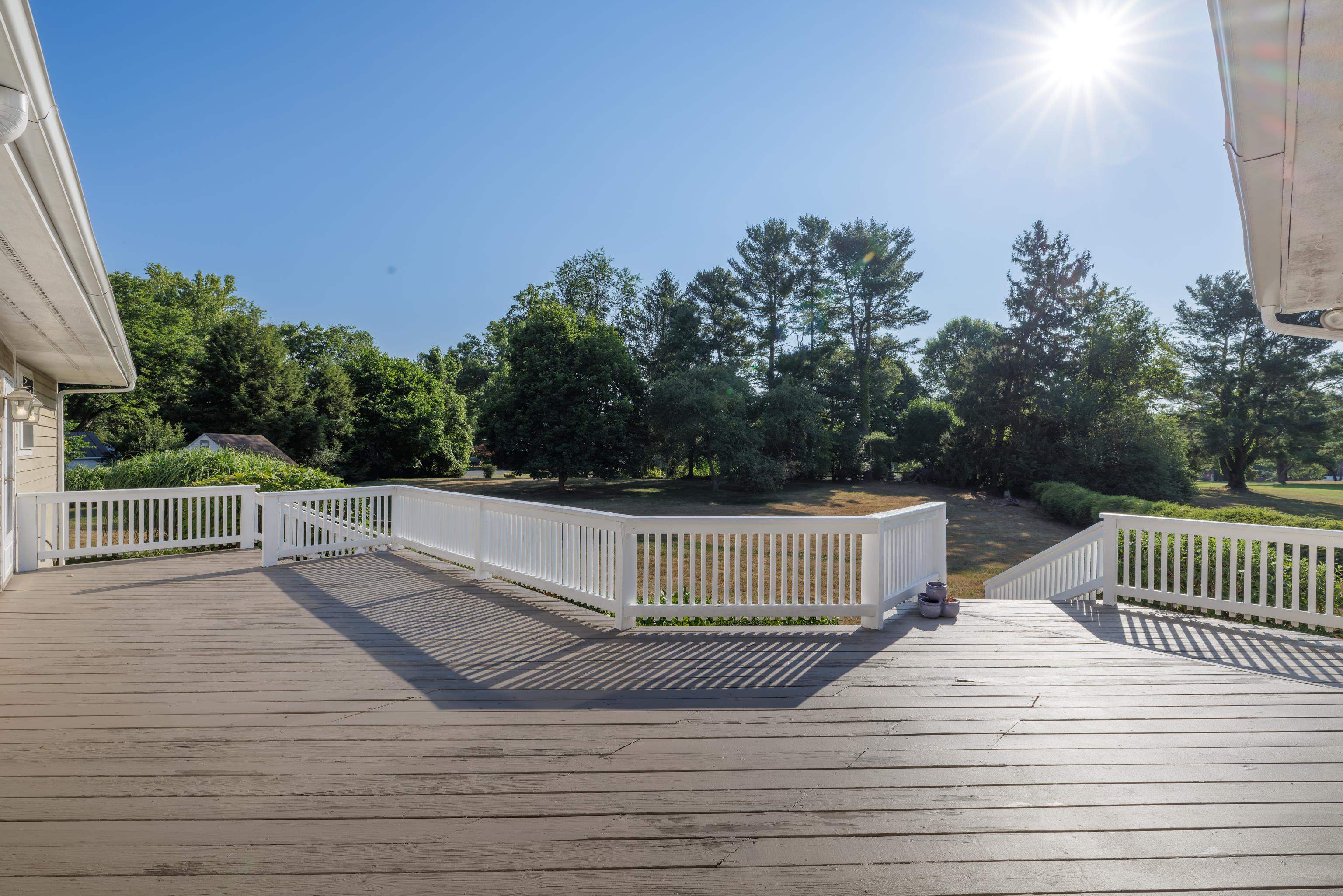 830 S ELLISON LN