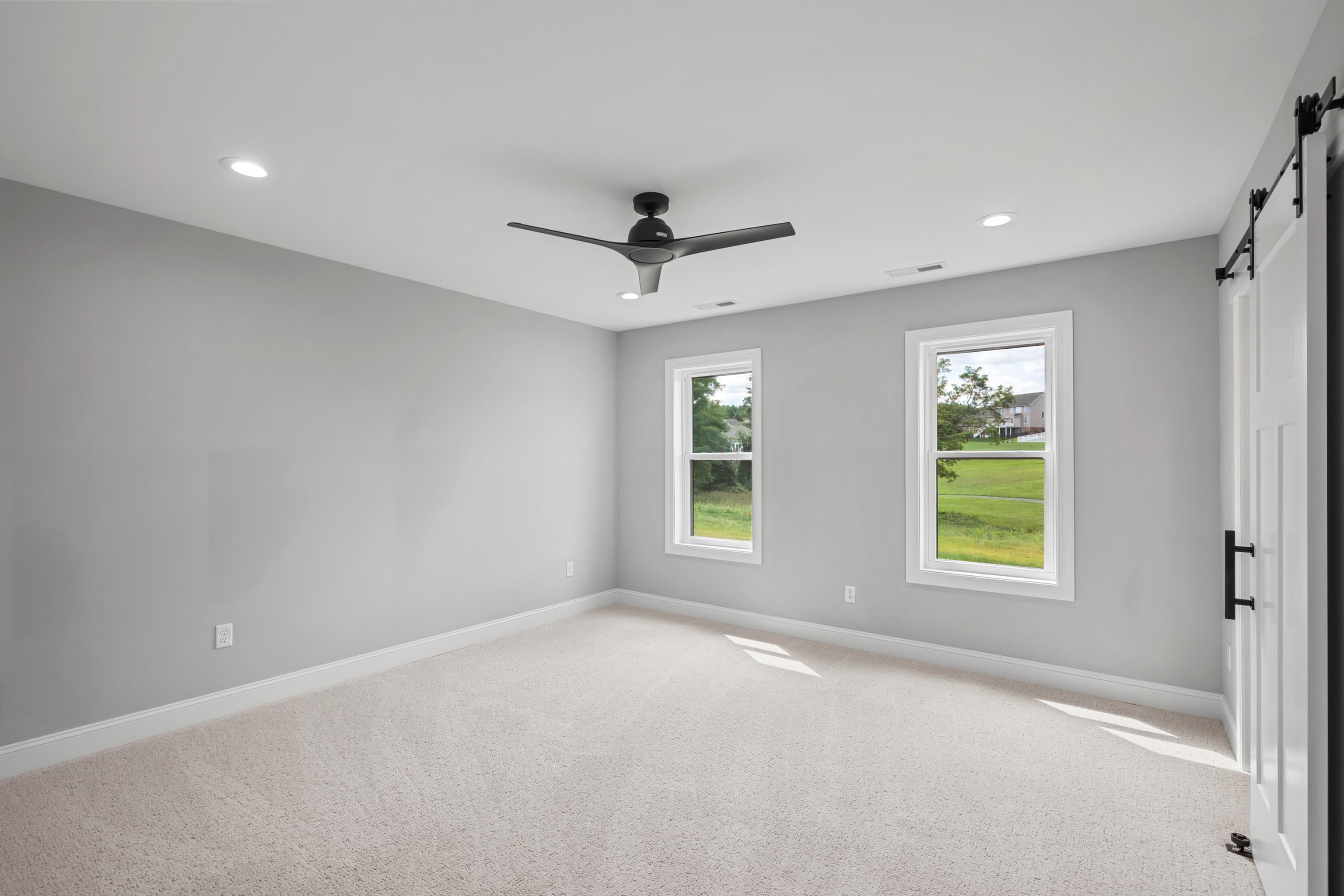 45 AVONWOODS DR