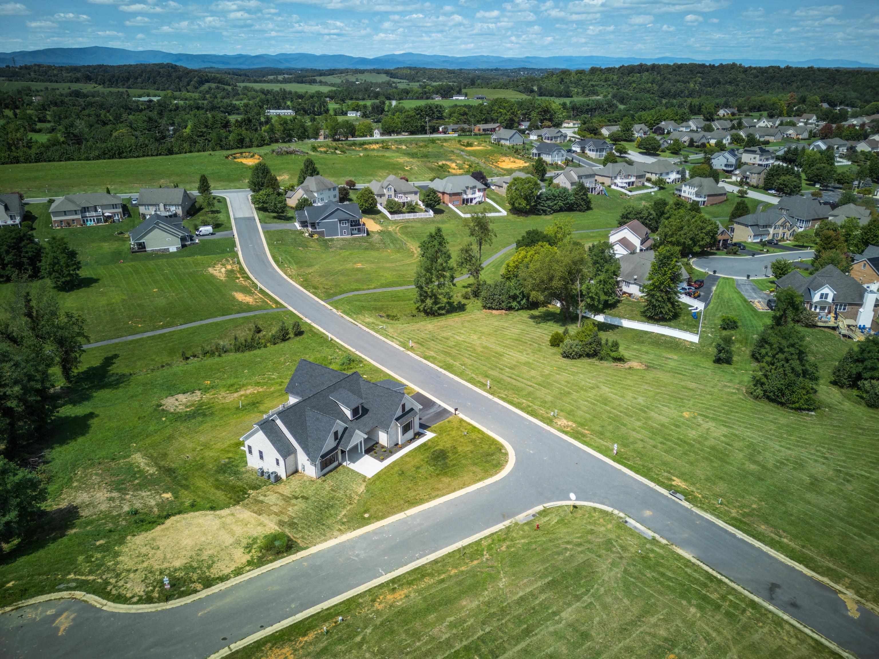 45 AVONWOODS DR