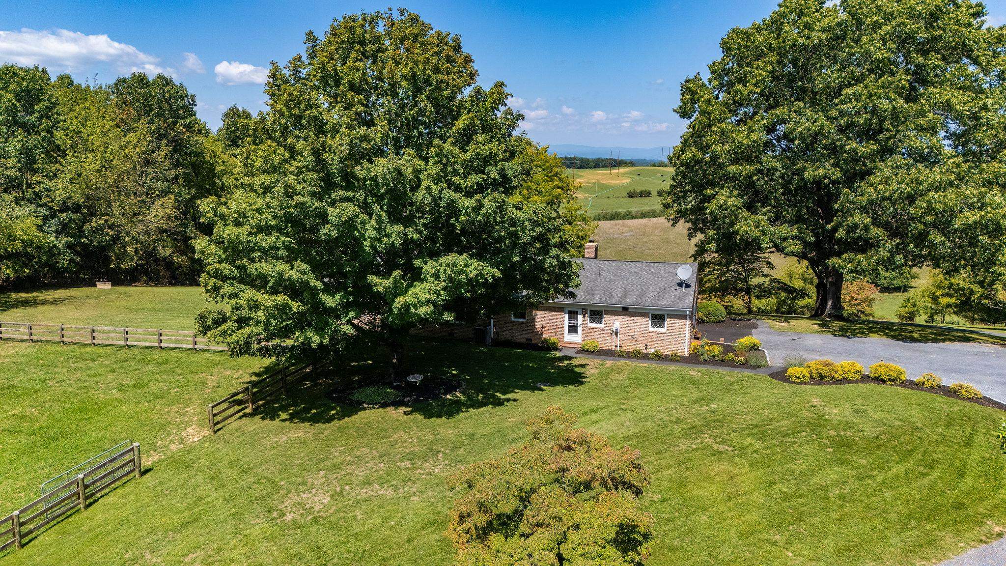 192 GALENA RD
