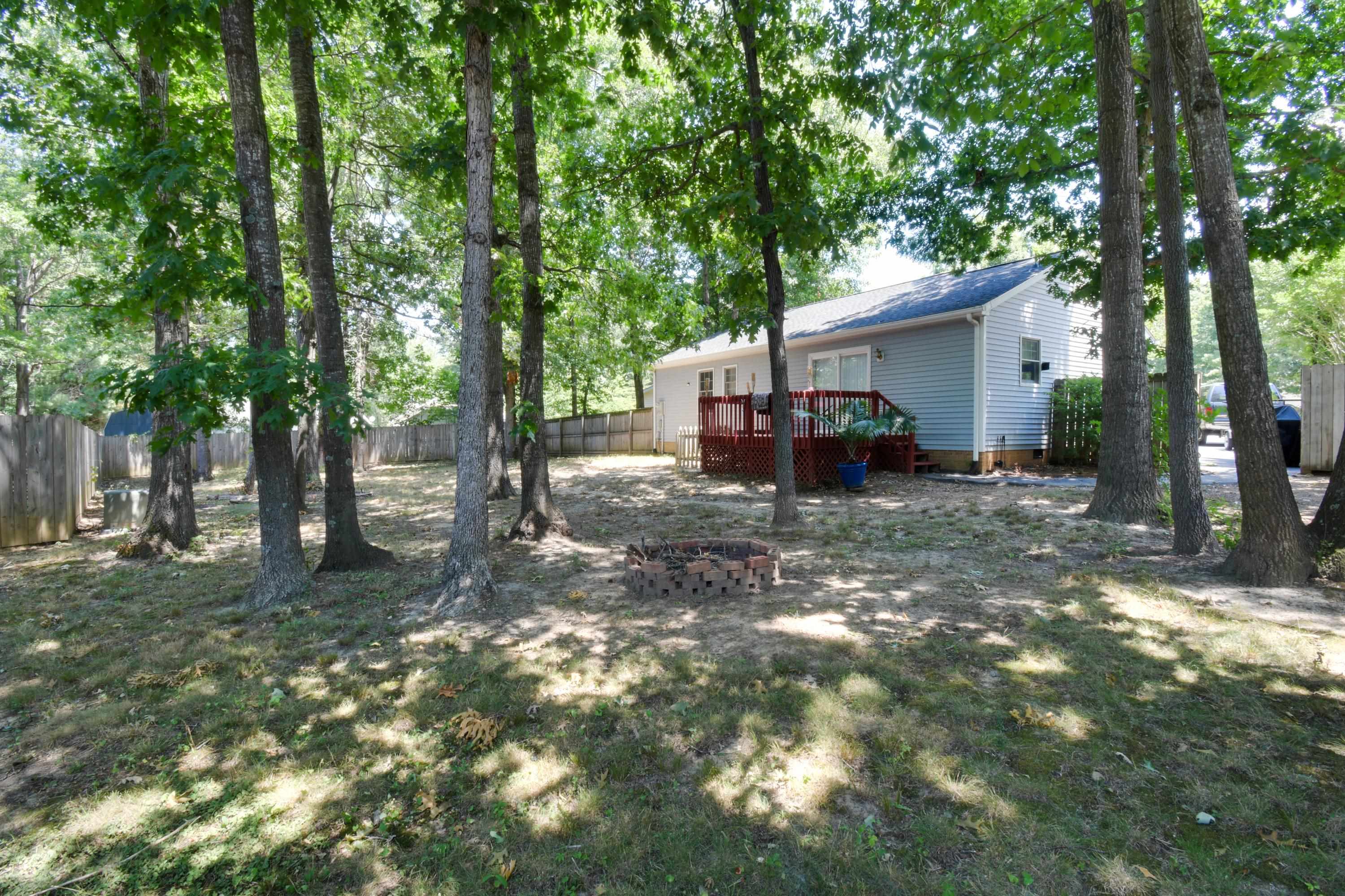 4 CANTON LN
