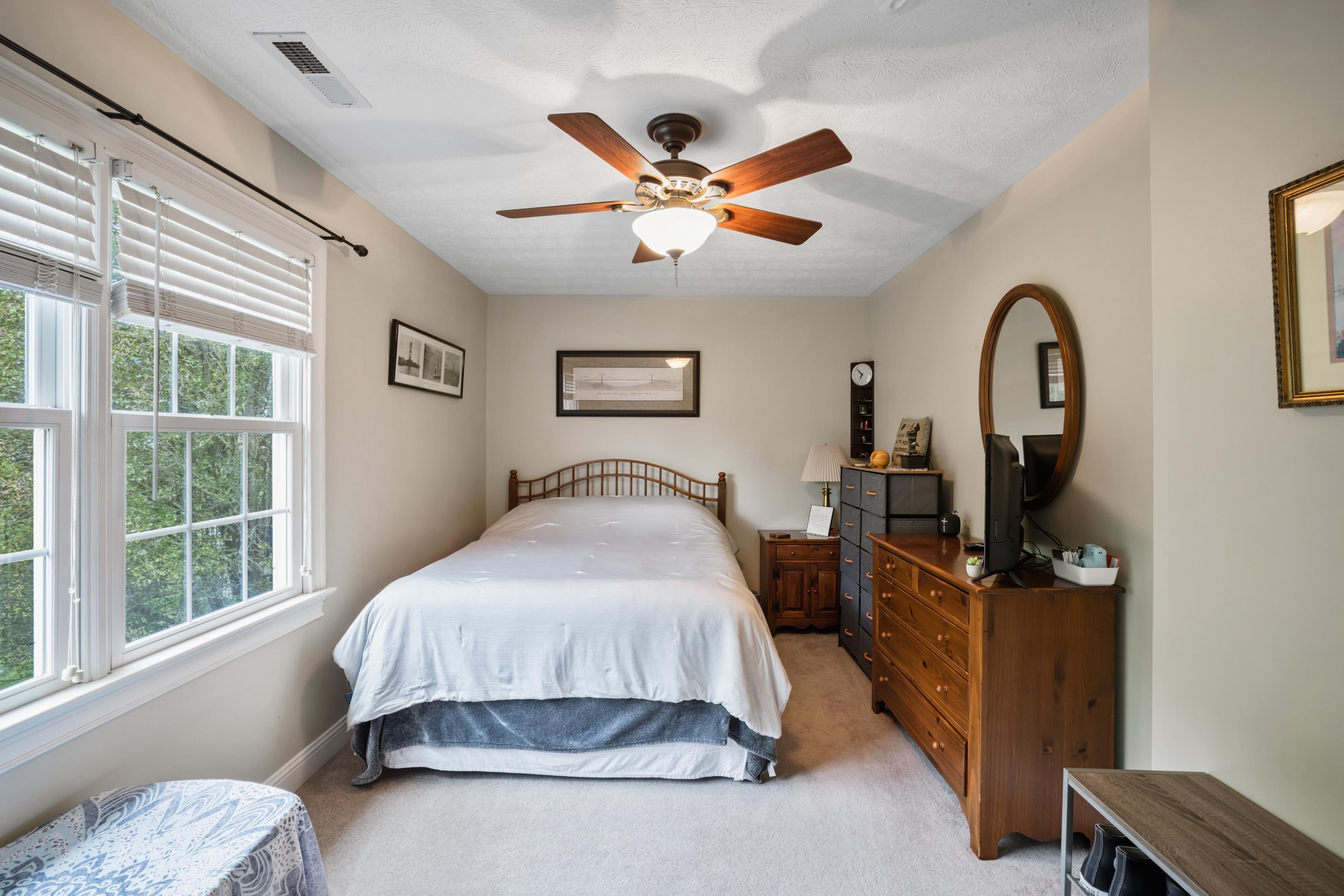 355 CONFEDERACY DR