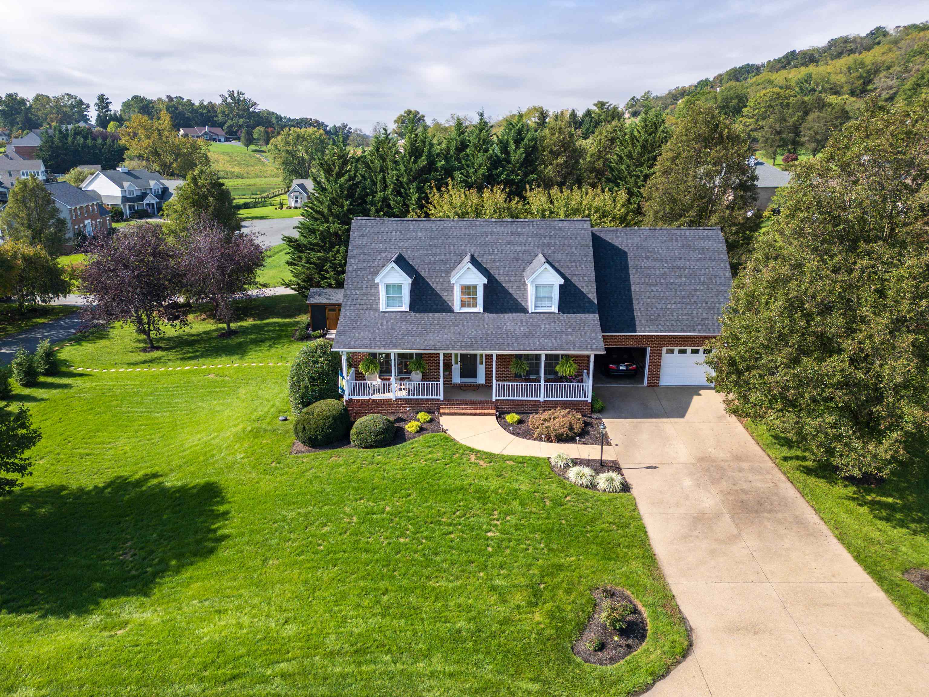355 CONFEDERACY DR