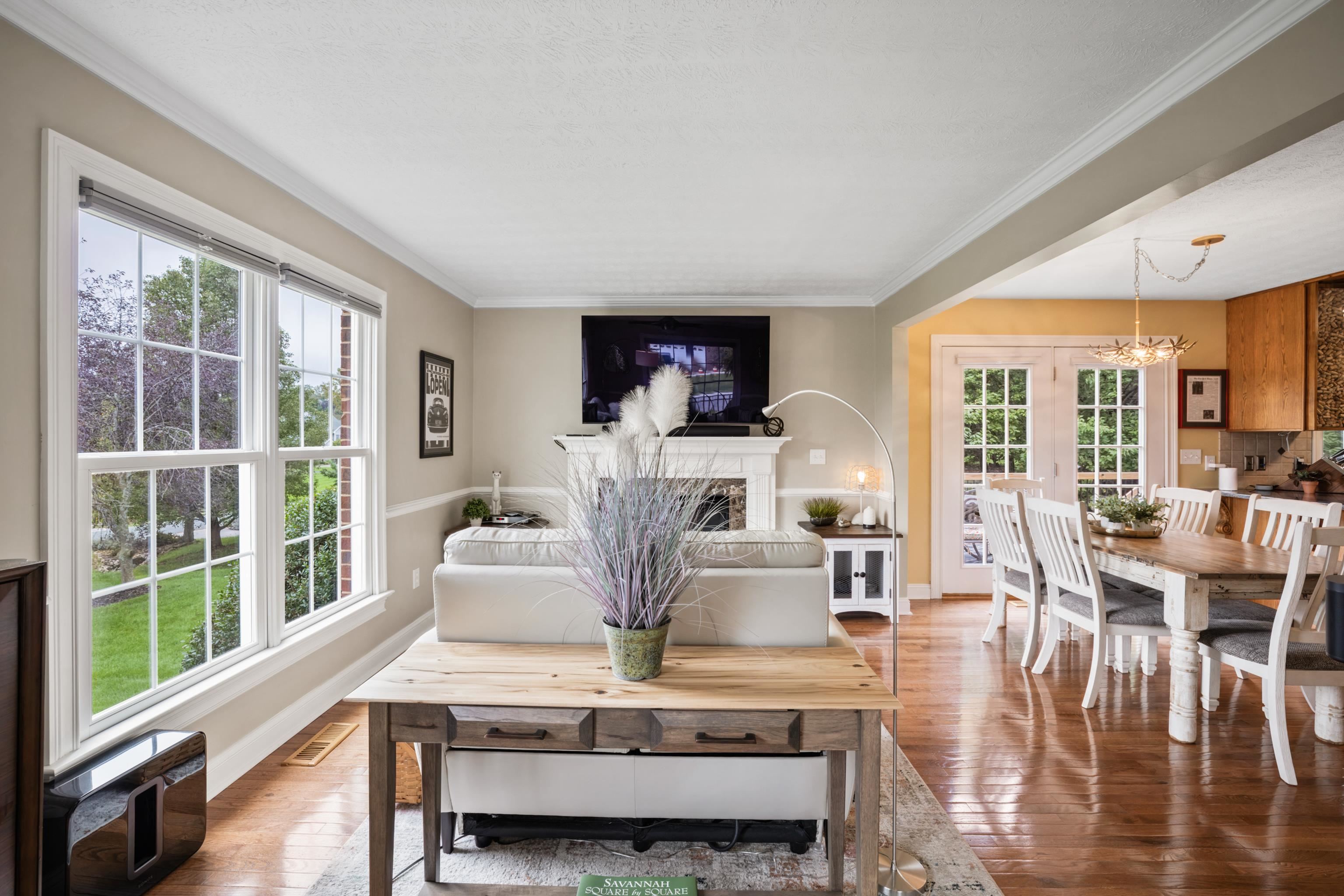 355 CONFEDERACY DR