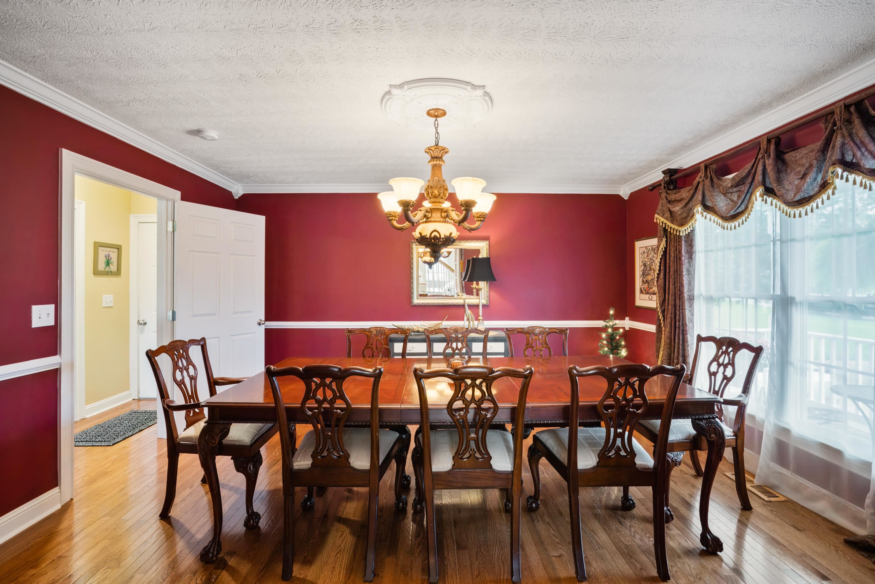 355 CONFEDERACY DR