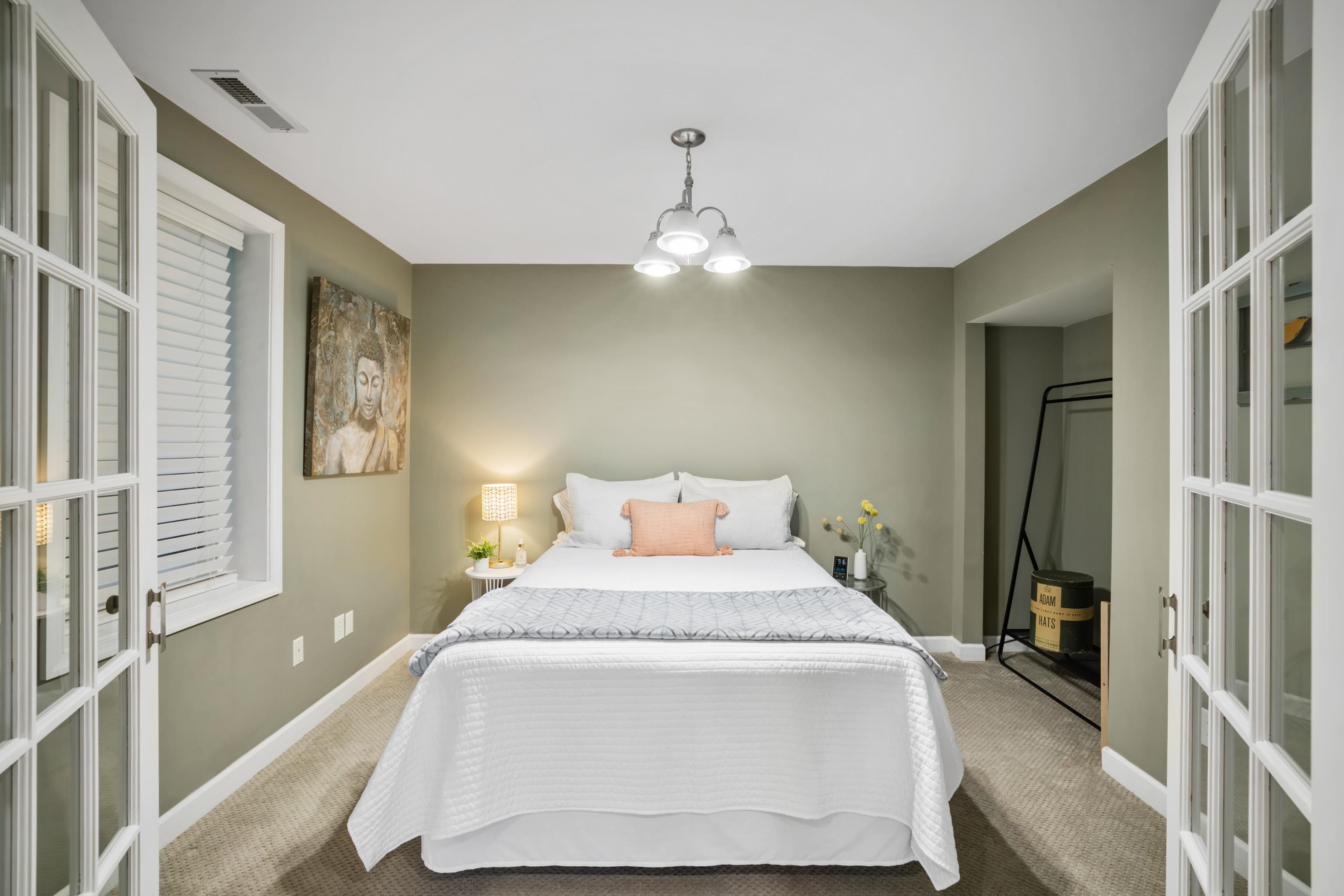 355 CONFEDERACY DR