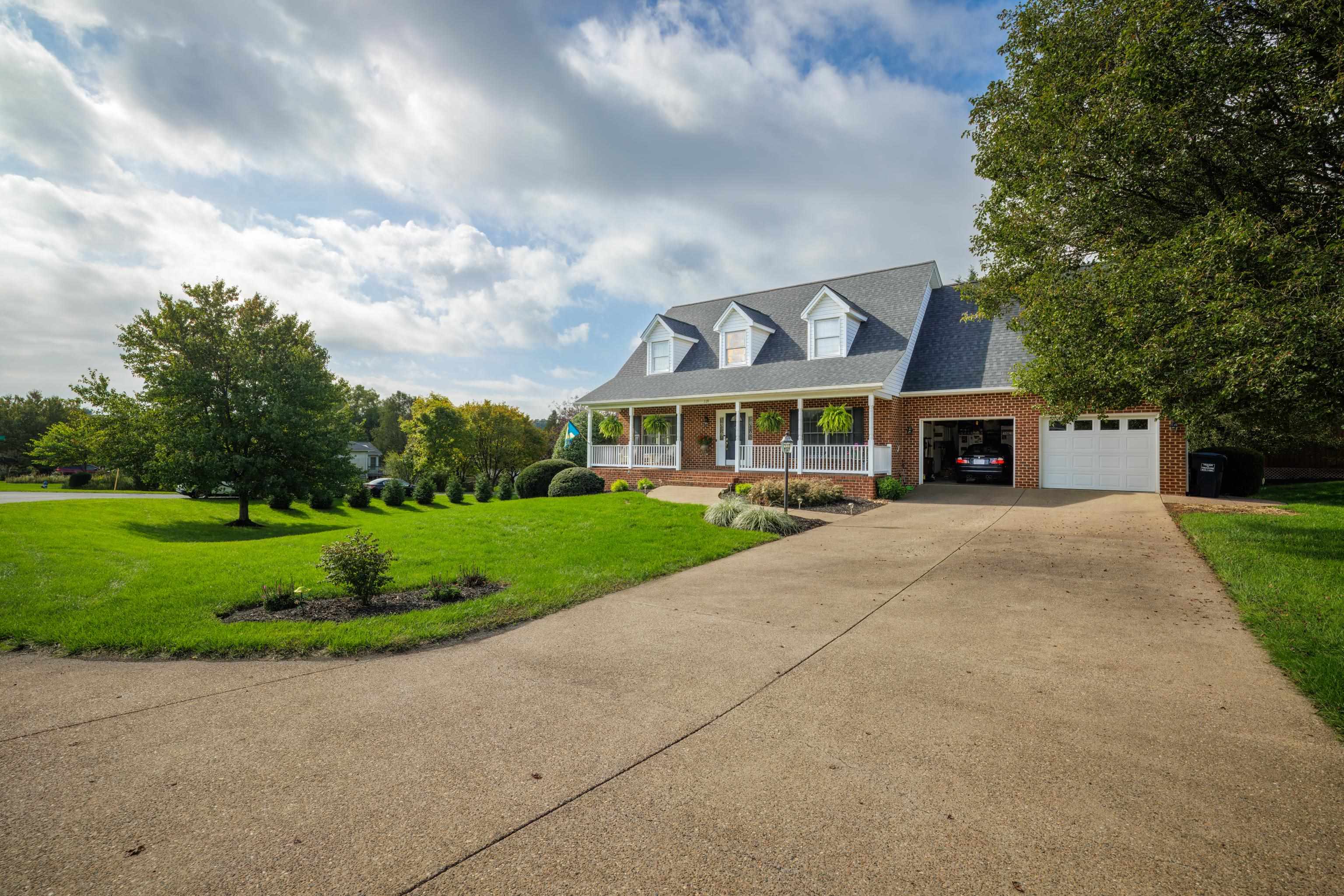 355 CONFEDERACY DR