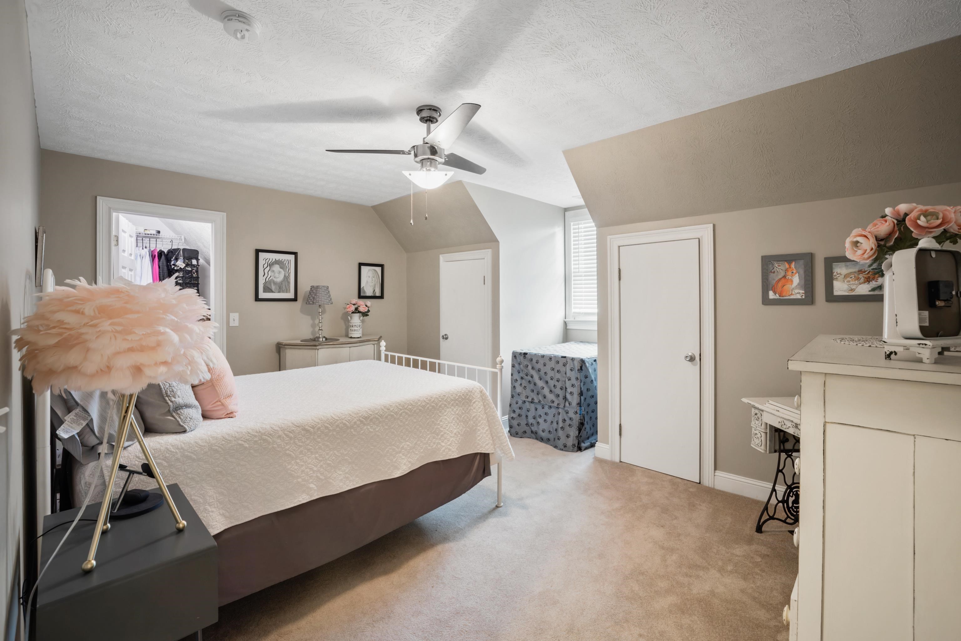 355 CONFEDERACY DR