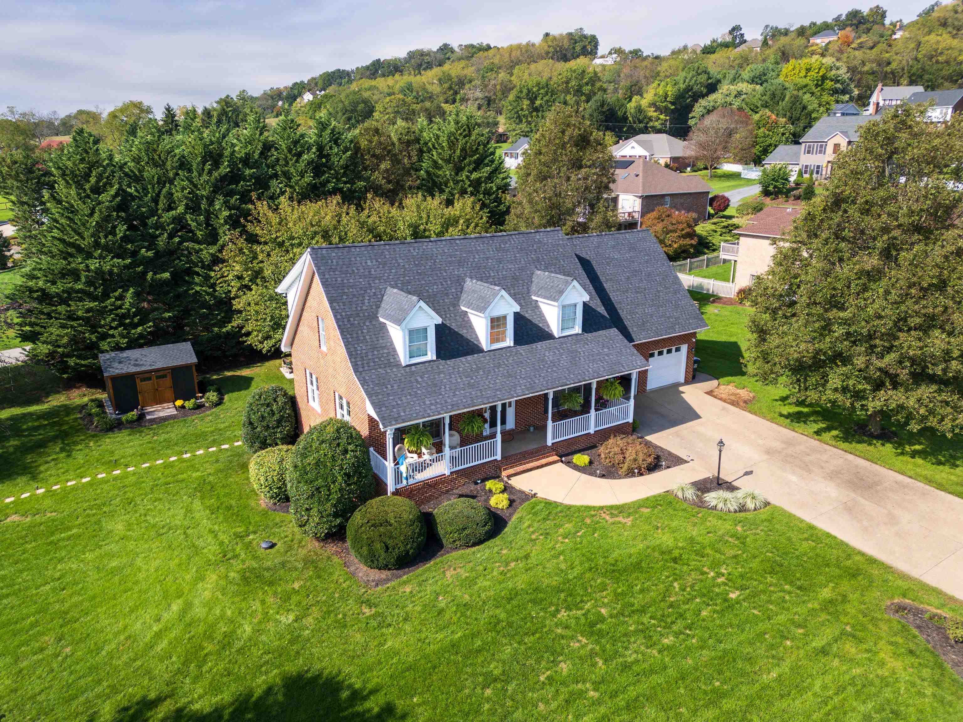 355 CONFEDERACY DR