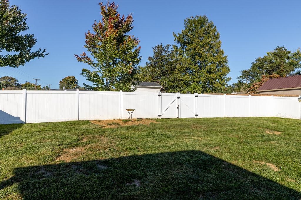 2153 FOREST DR