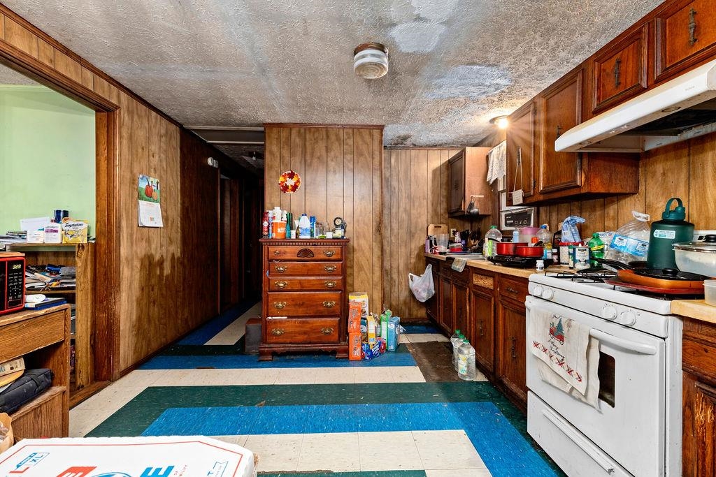 1038 SMITH RD