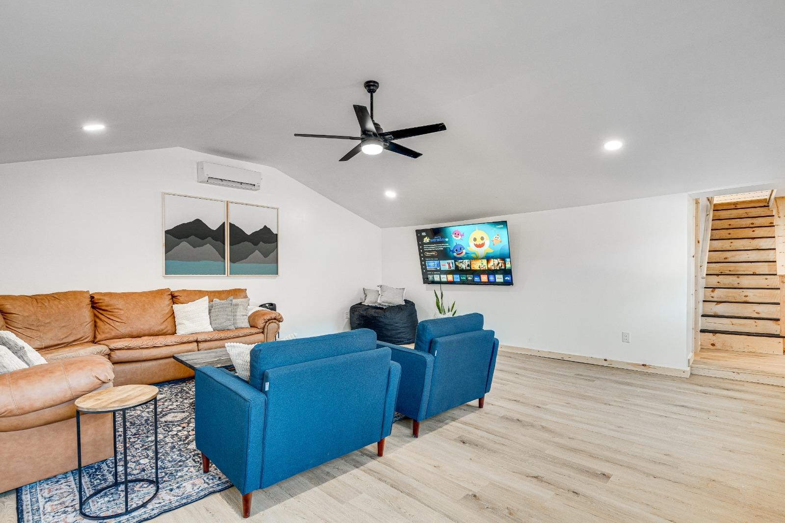 393 CROOKED RUN RD