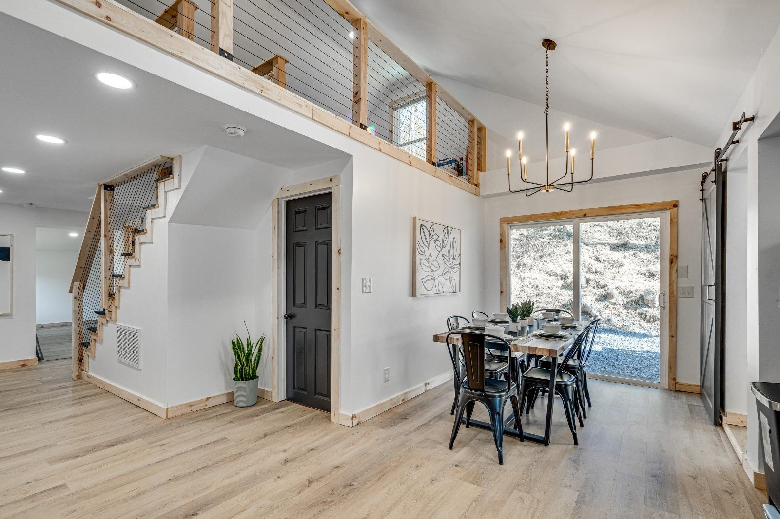 393 CROOKED RUN RD