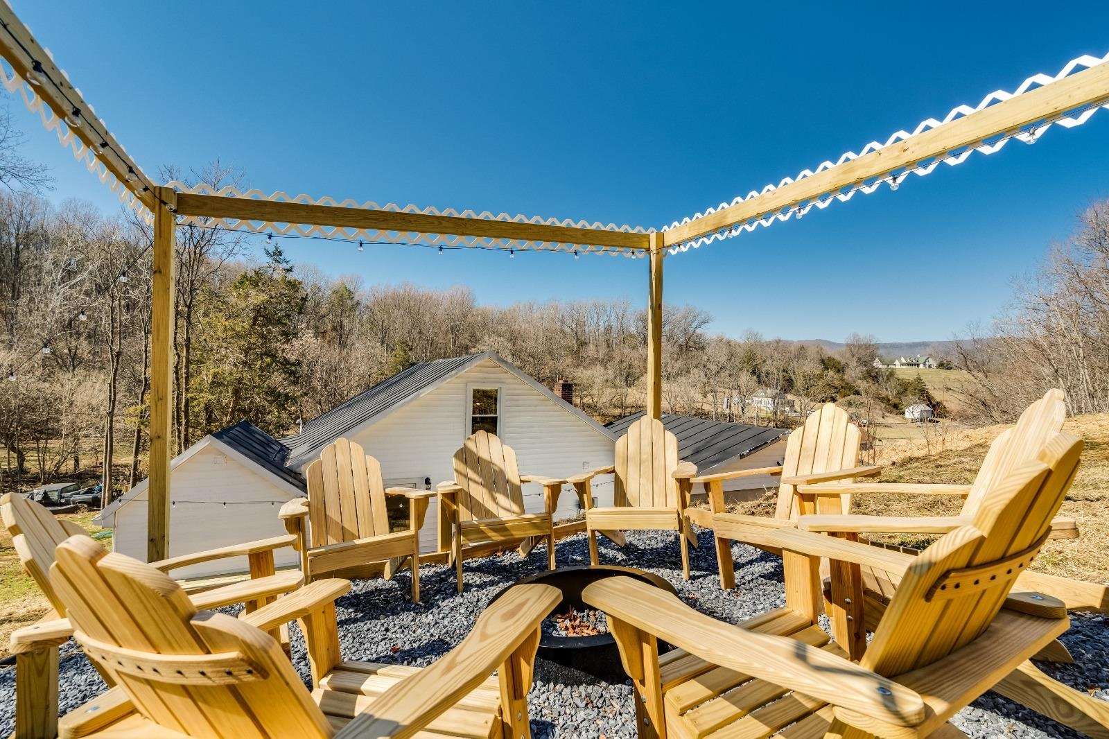 393 CROOKED RUN RD