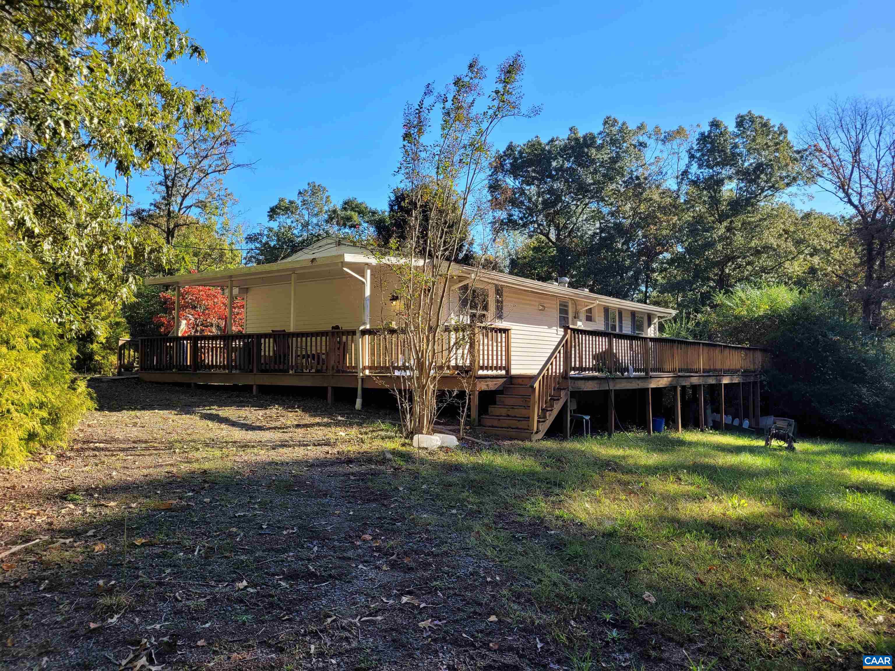 866 TOMS RD