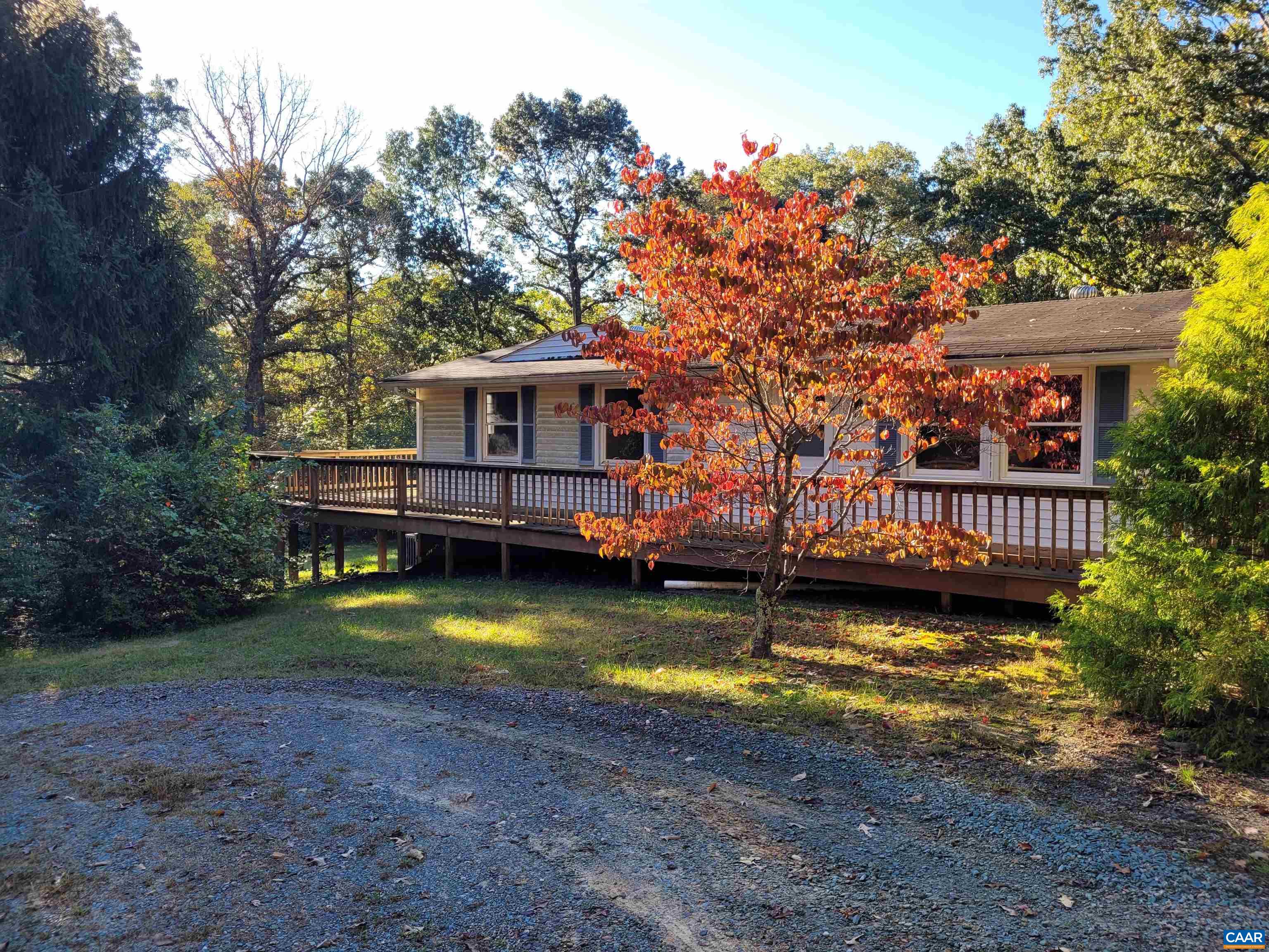 866 TOMS RD