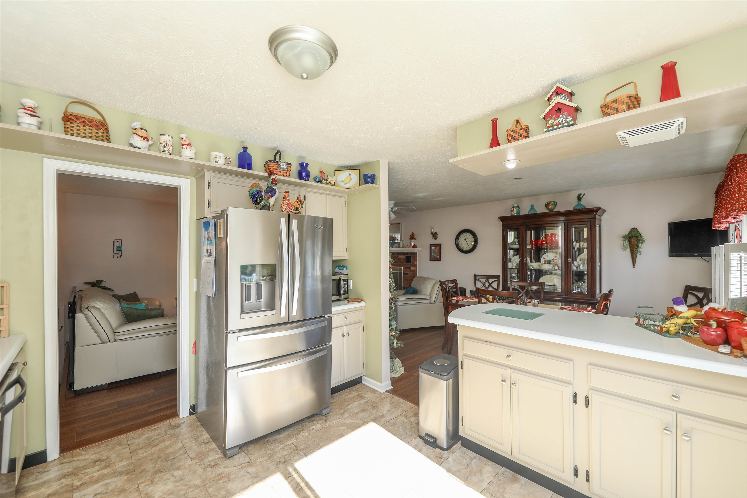 104 COUNTRY LODGE RD