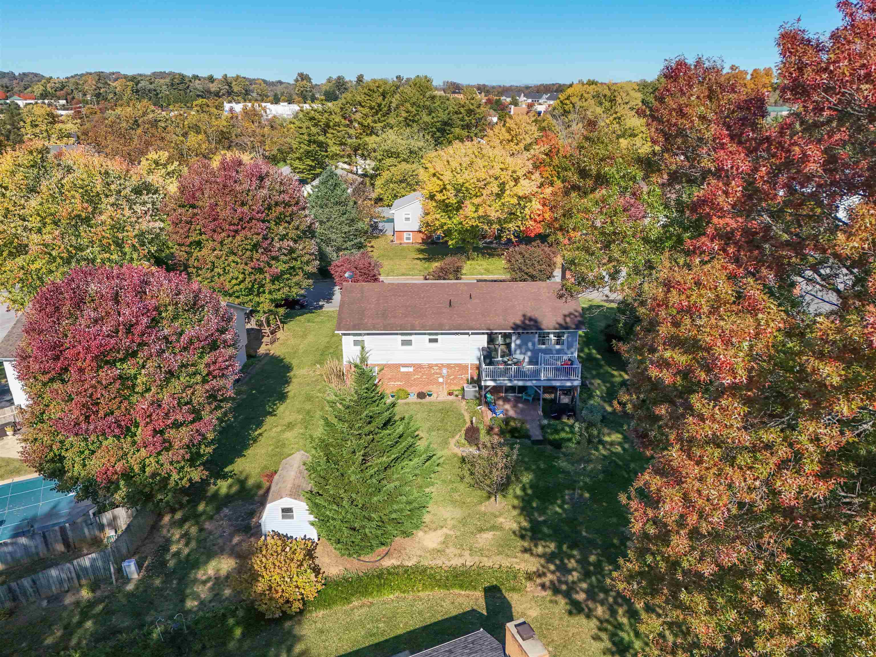 104 COUNTRY LODGE RD