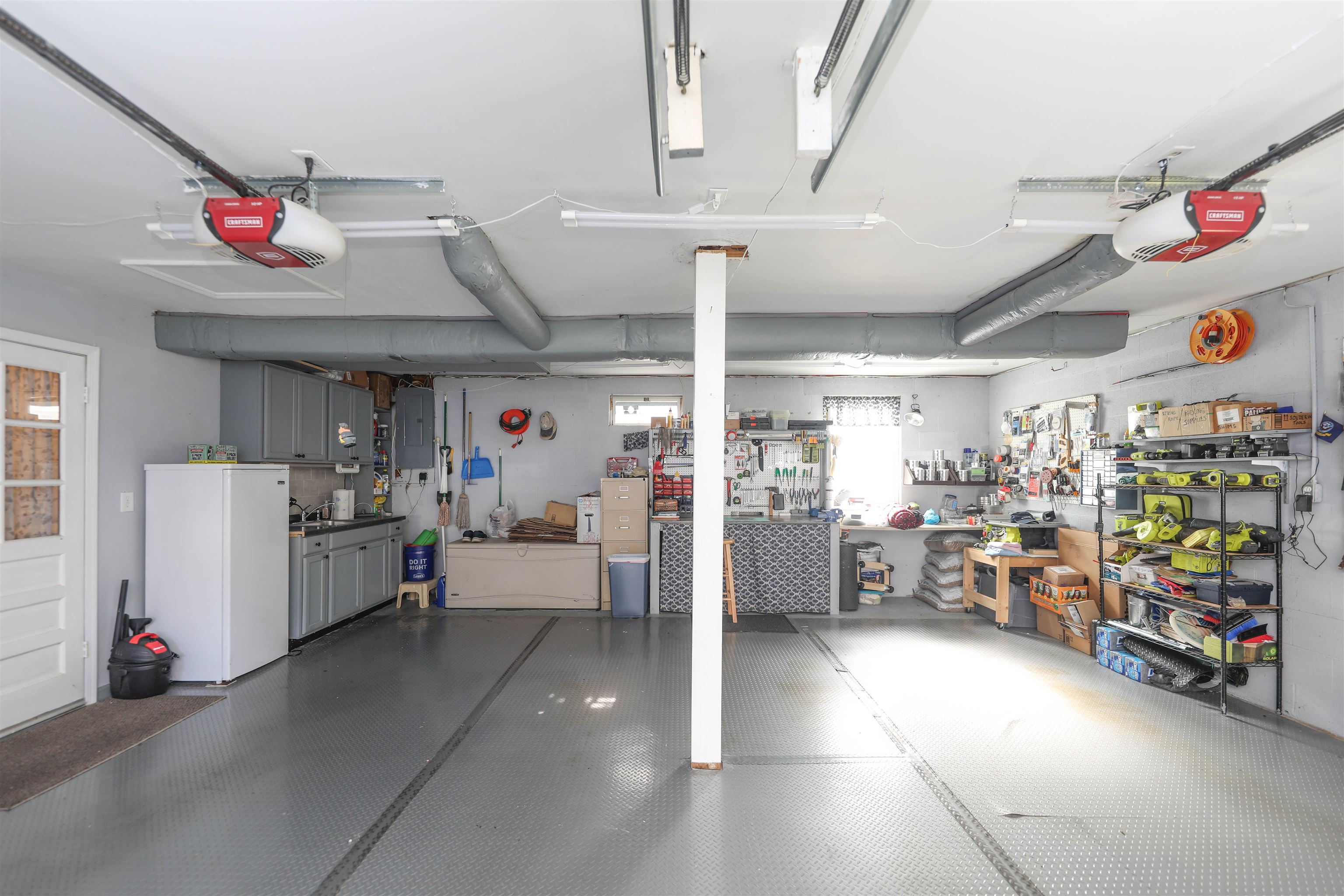 104 COUNTRY LODGE RD