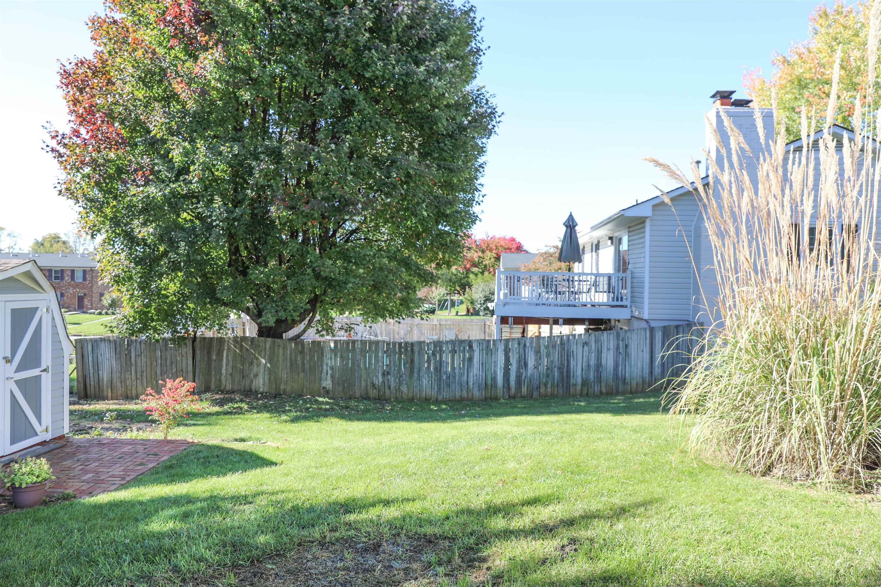 104 COUNTRY LODGE RD