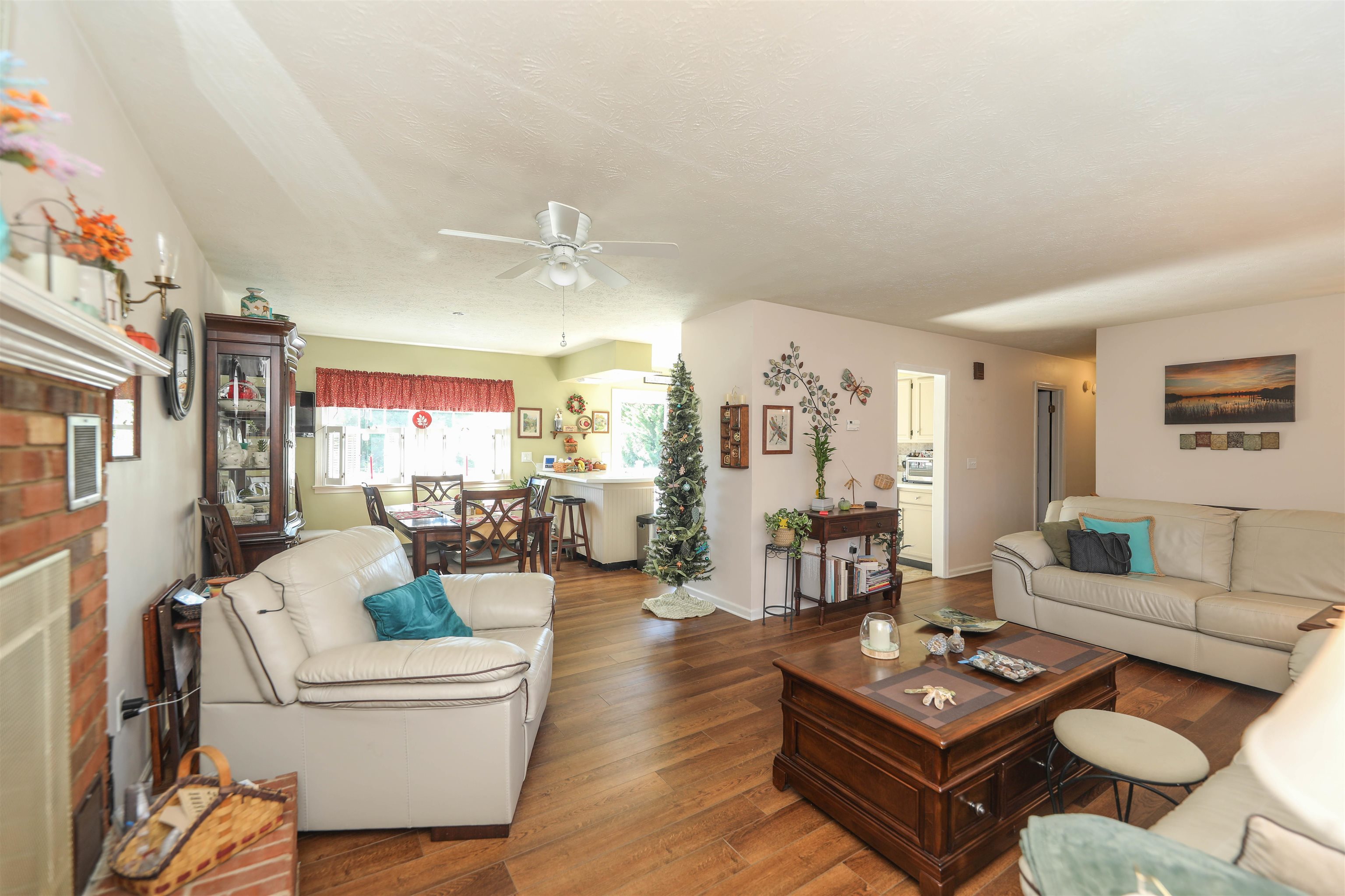 104 COUNTRY LODGE RD