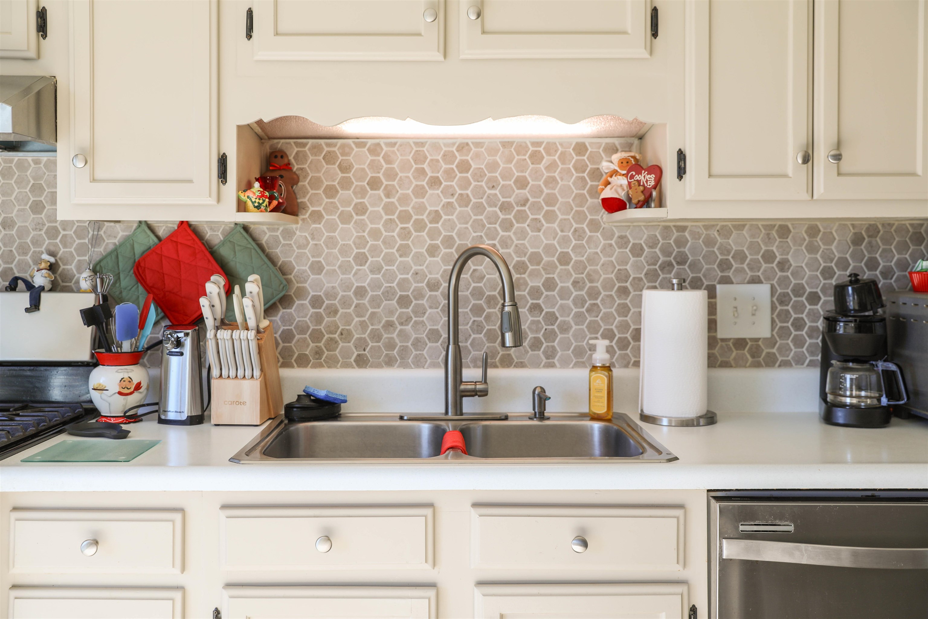 104 COUNTRY LODGE RD